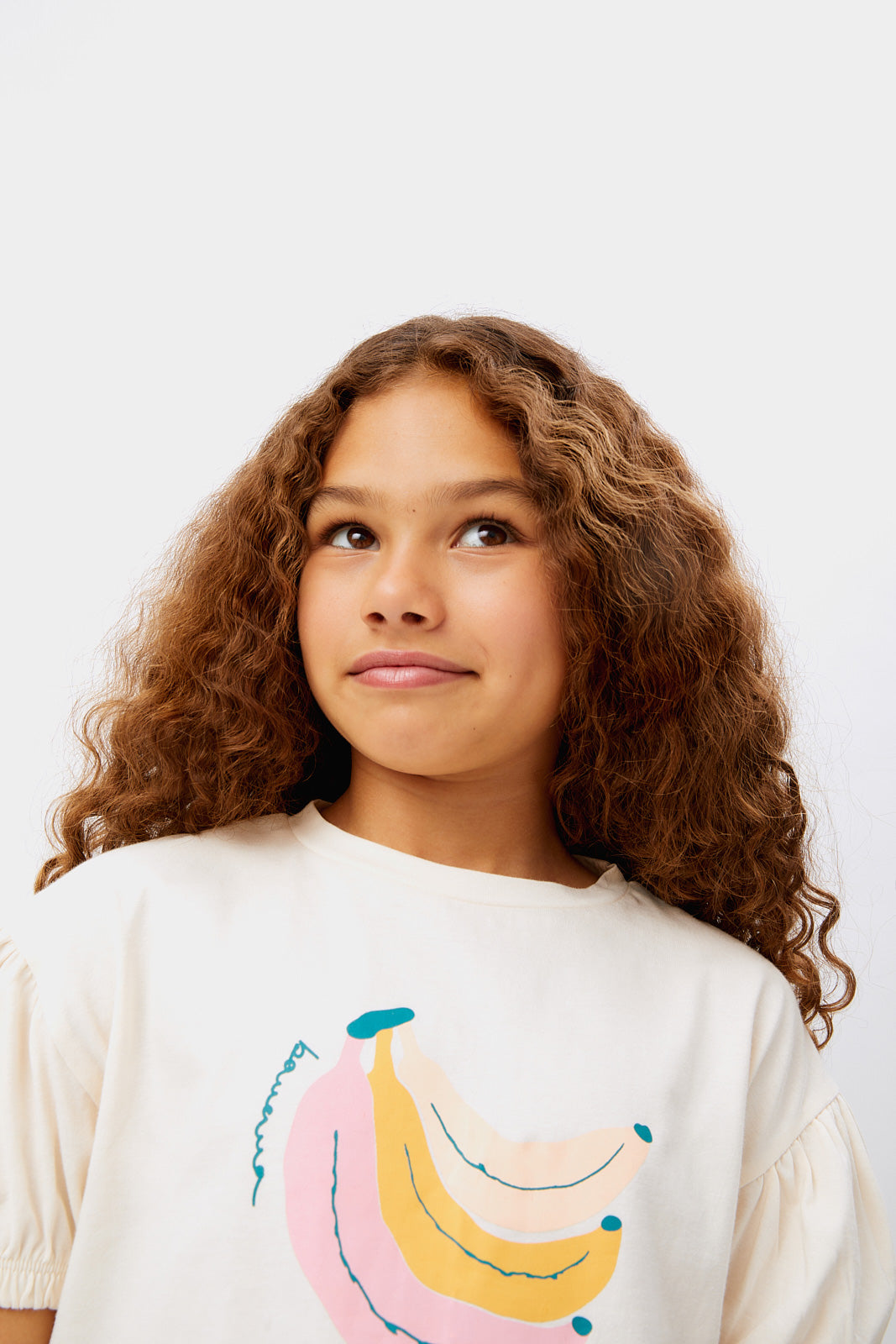 Girl's white banana print t-shirt