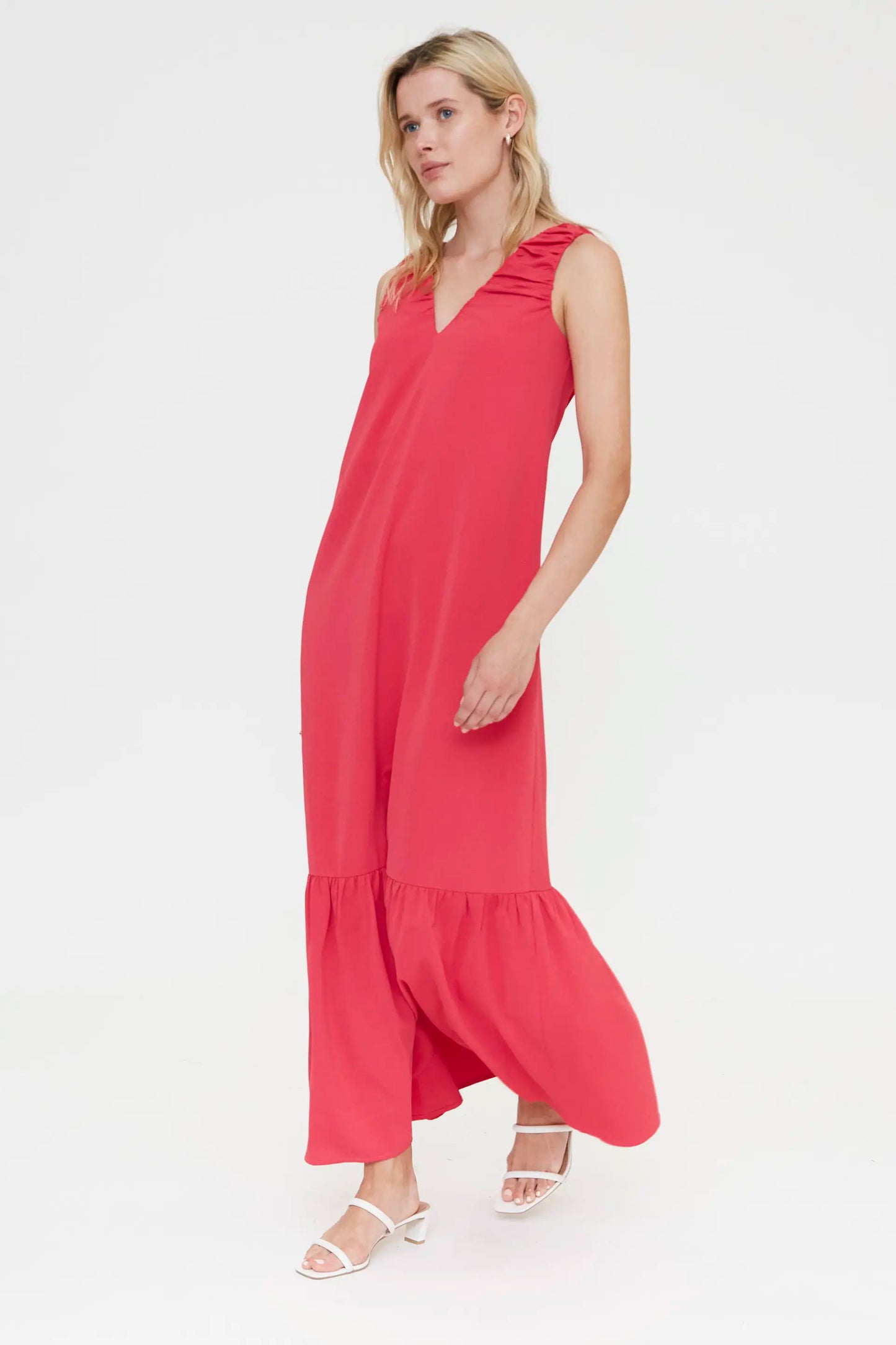 Long fuchsia dress with a V-neck