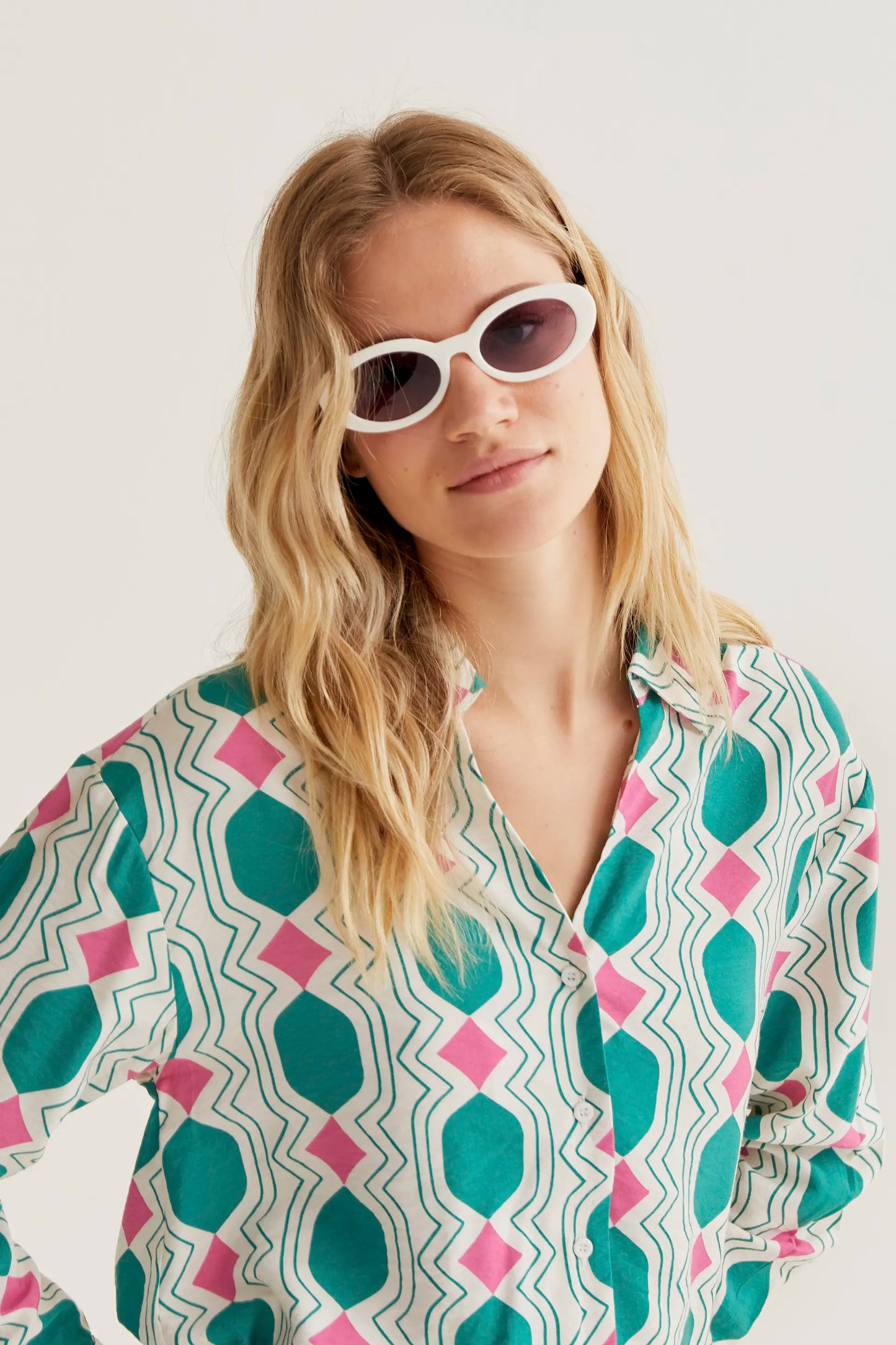Camicia con stampa geometrica