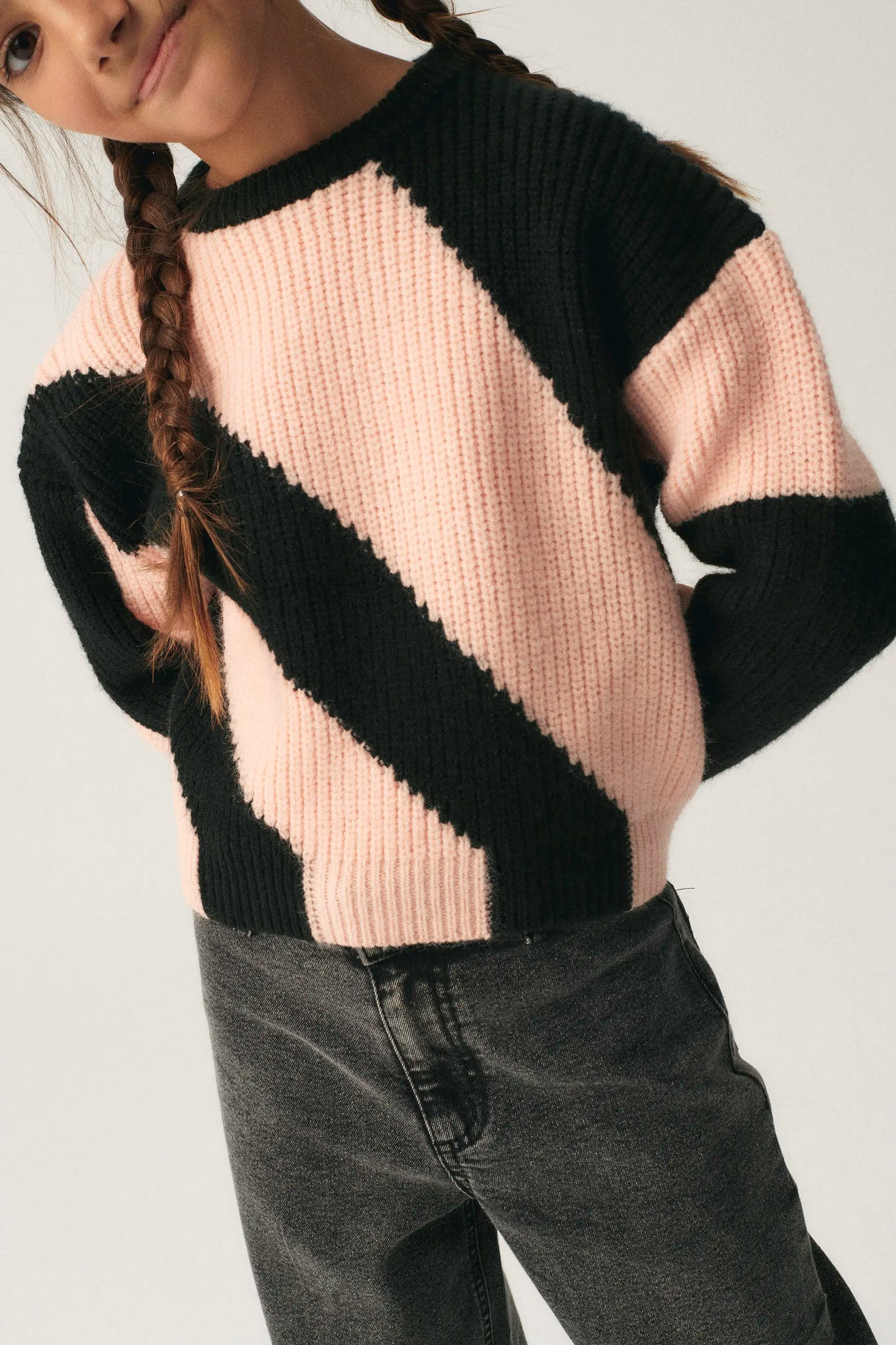 Unisex two-tone oversized knit sweater