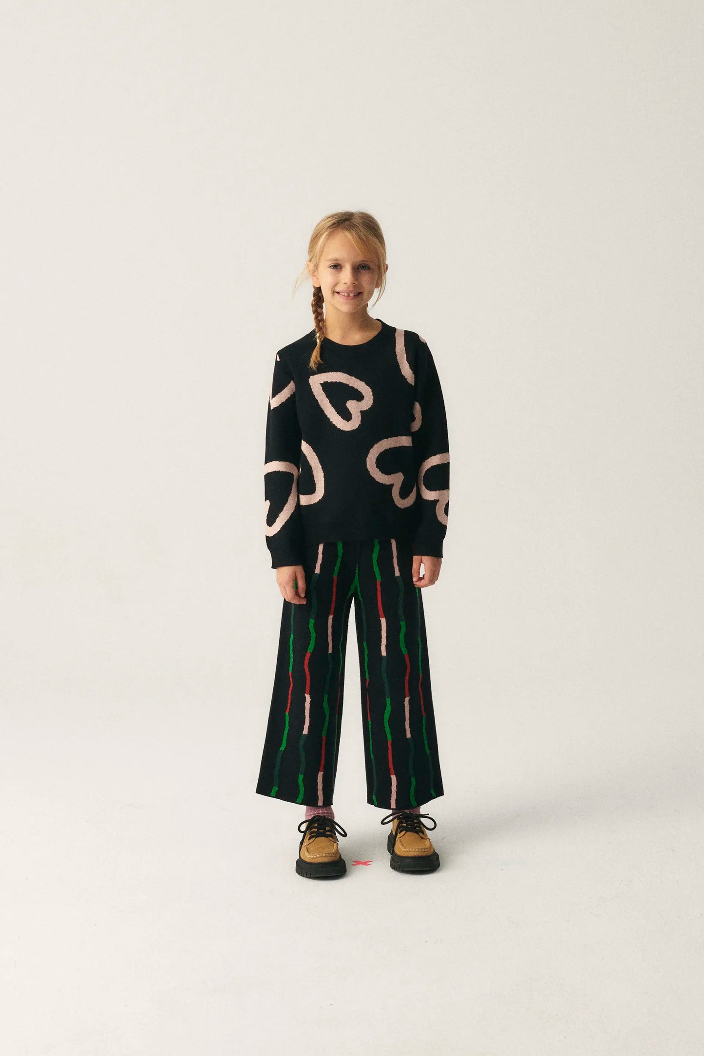 Jersey unisex de punto con estampado de corazones