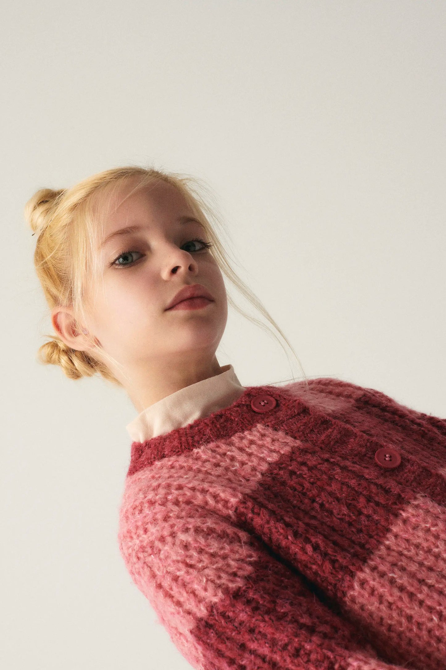 Girl's cardigan with pink striped print
