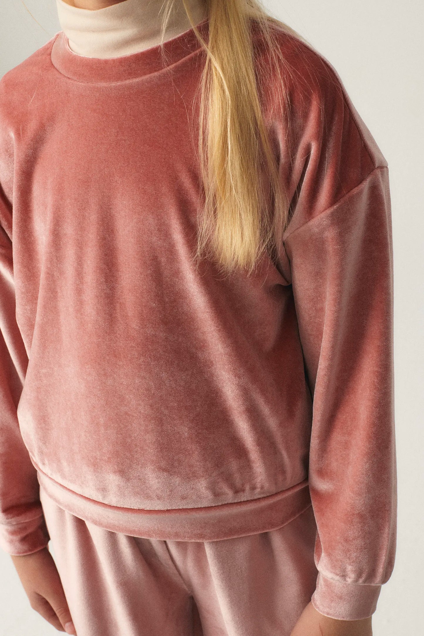 Unisex sweatshirt in pink velvet