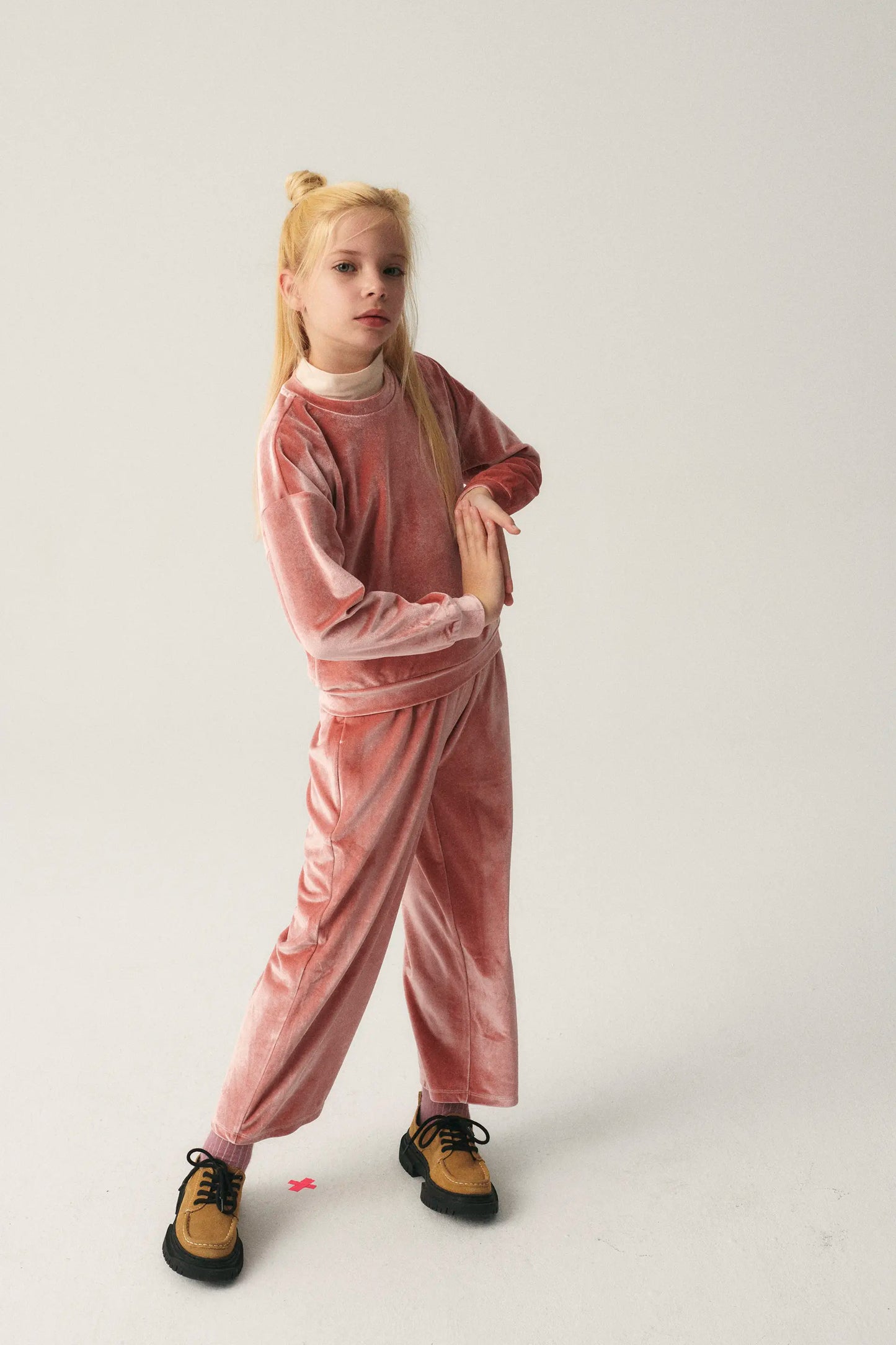 Unisex sweatshirt in pink velvet