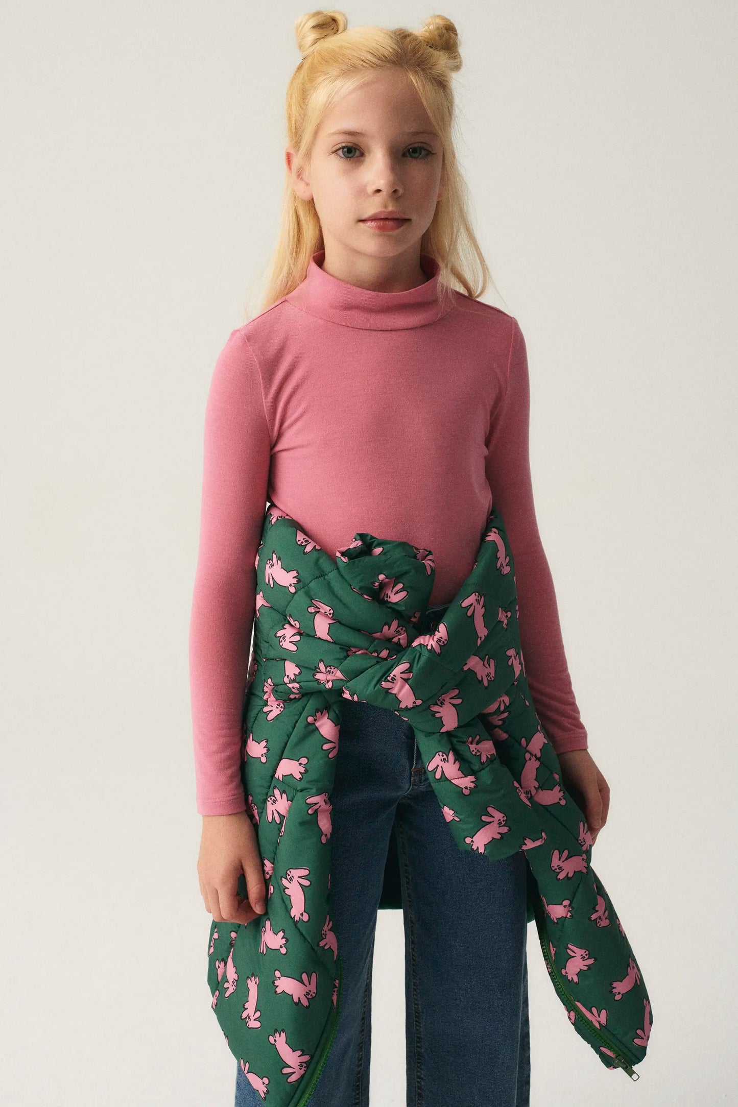 Top de niña con cuello alto rosa