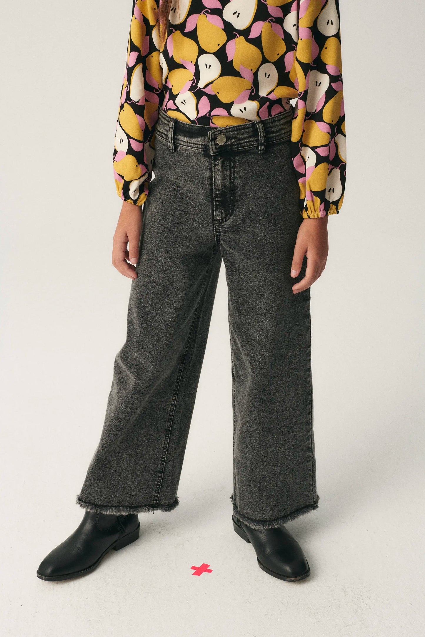 Jeans lunghi neri dritti da ragazza