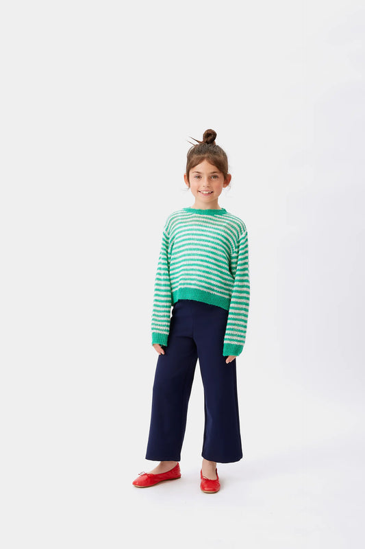 Maglione da bambina lavorato a trecce a righe verdi