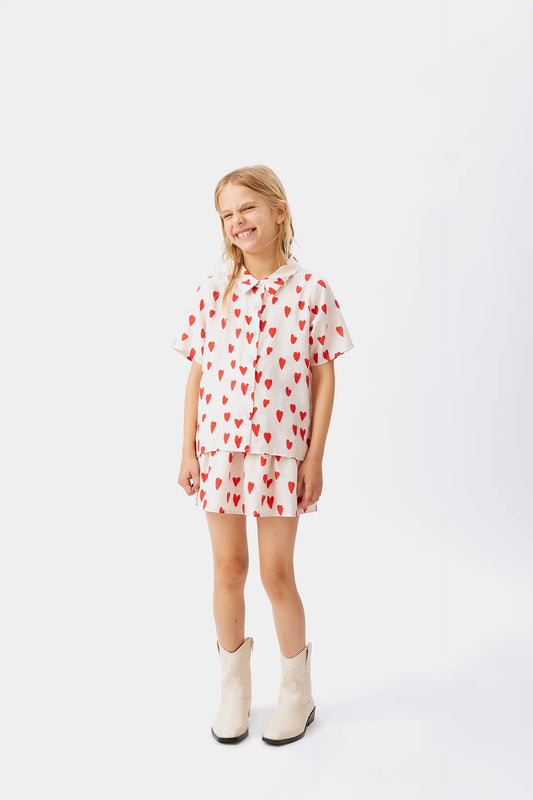 Camisa de niña estampado corazones