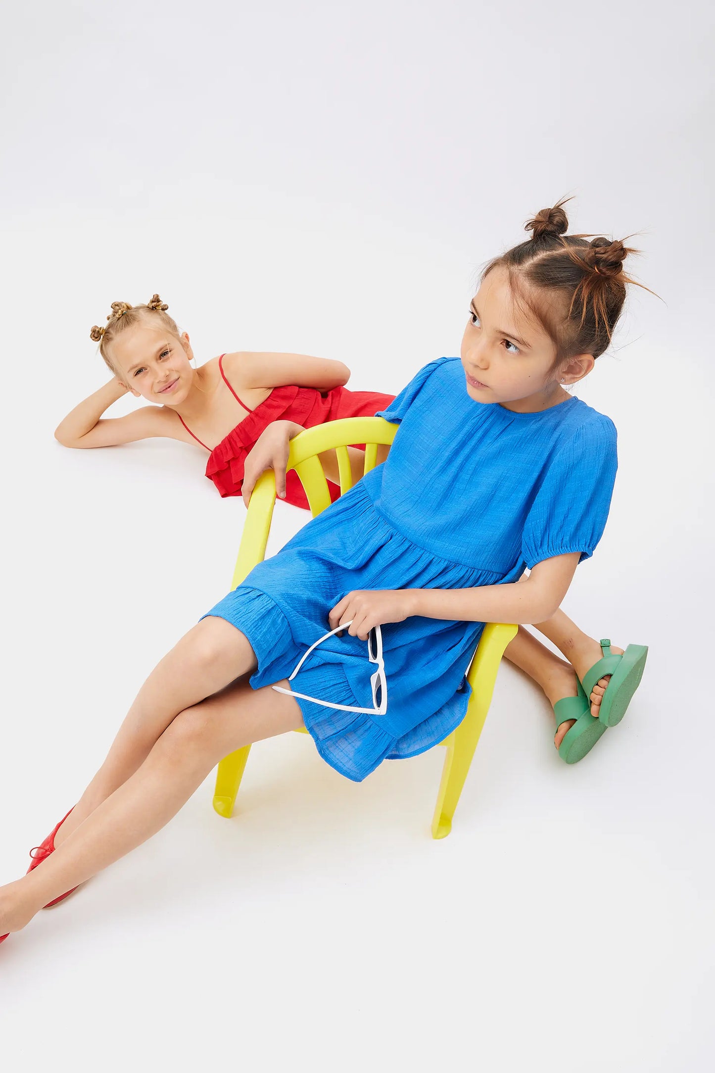 Vestido corto de niña azul