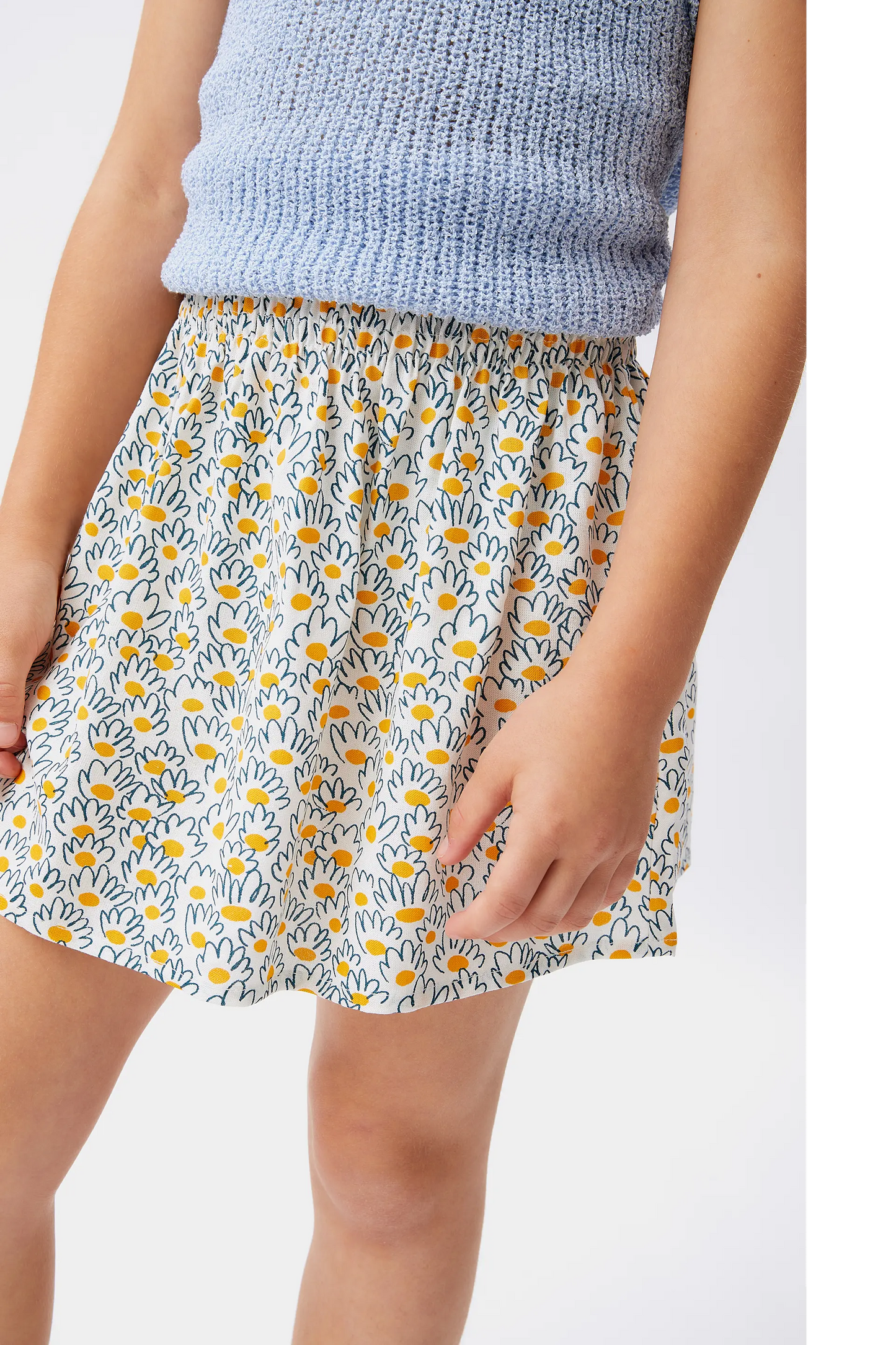 Gonna corta da bambina in jacquard a fiori
