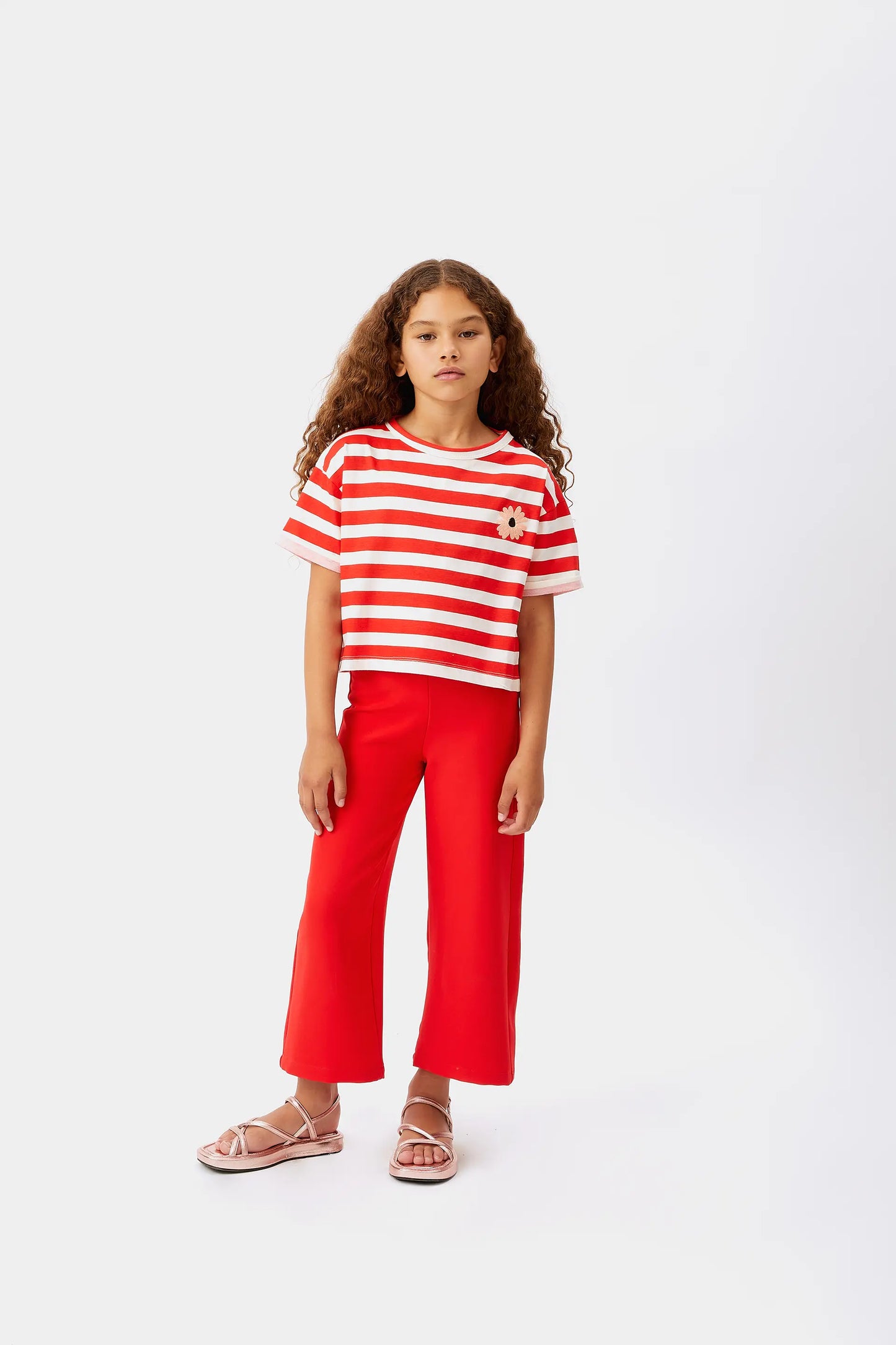 Camiseta unisex de rayas rojas