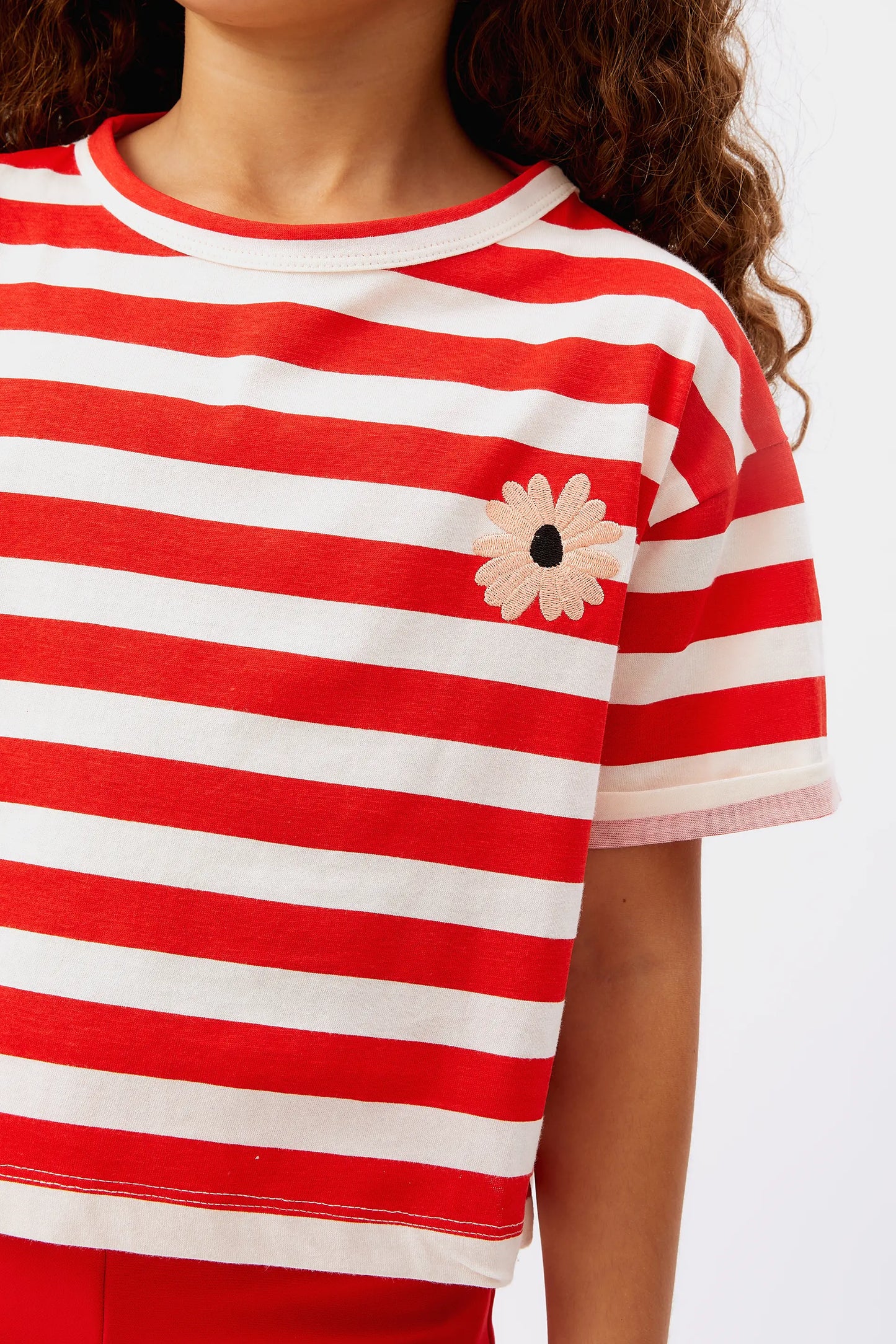 Camiseta unisex de rayas rojas