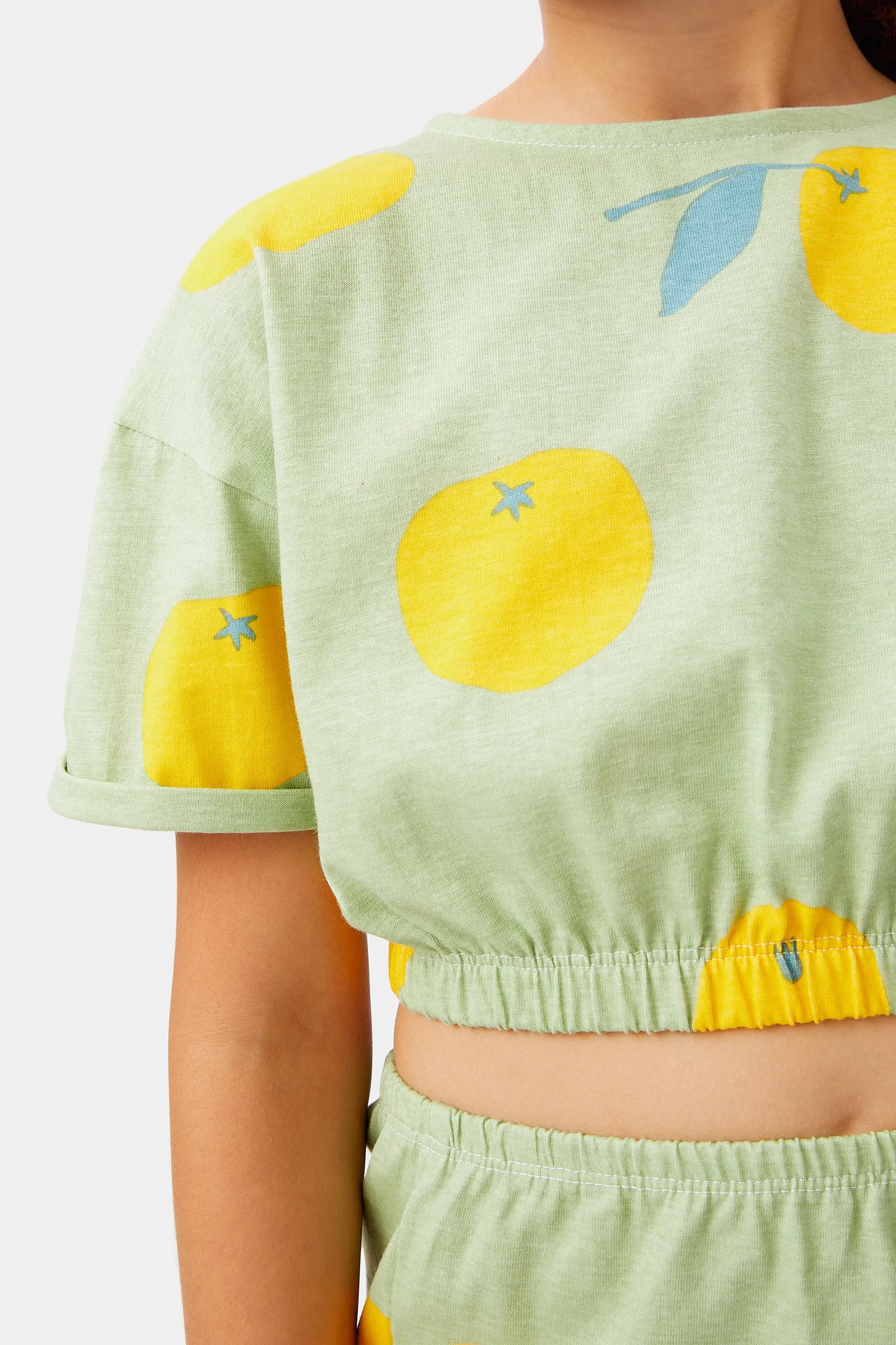 Top corto da bambina con stampa Yuzu