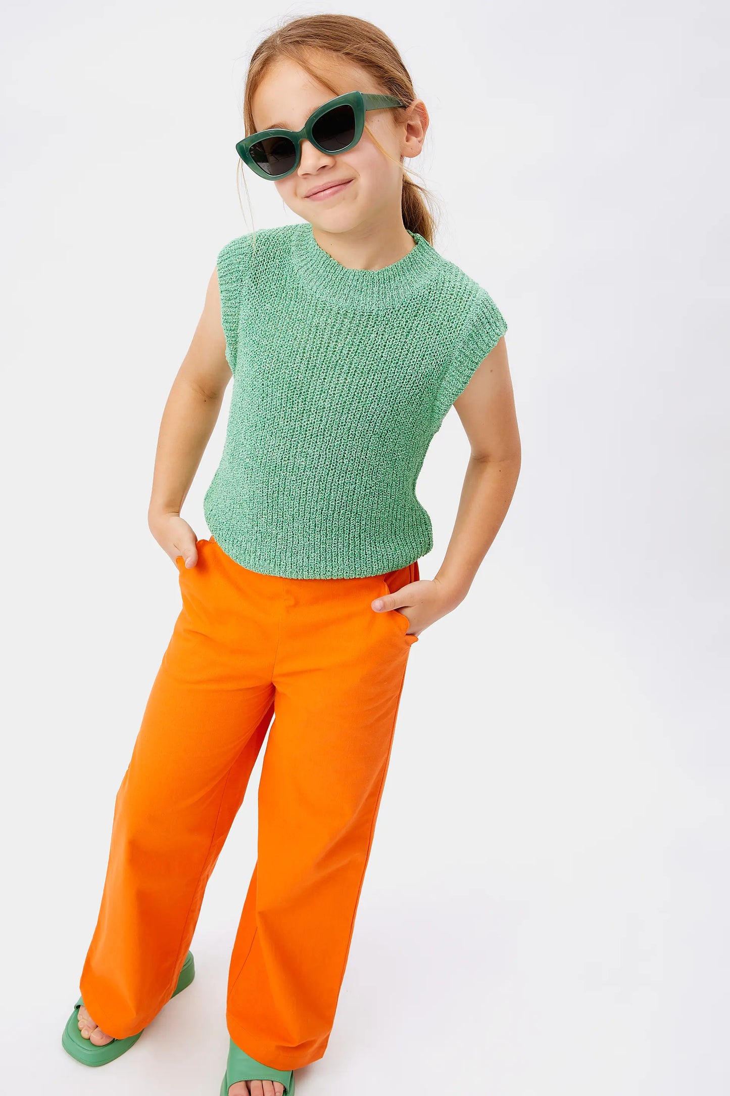 Pantaloni dritti arancioni da ragazza