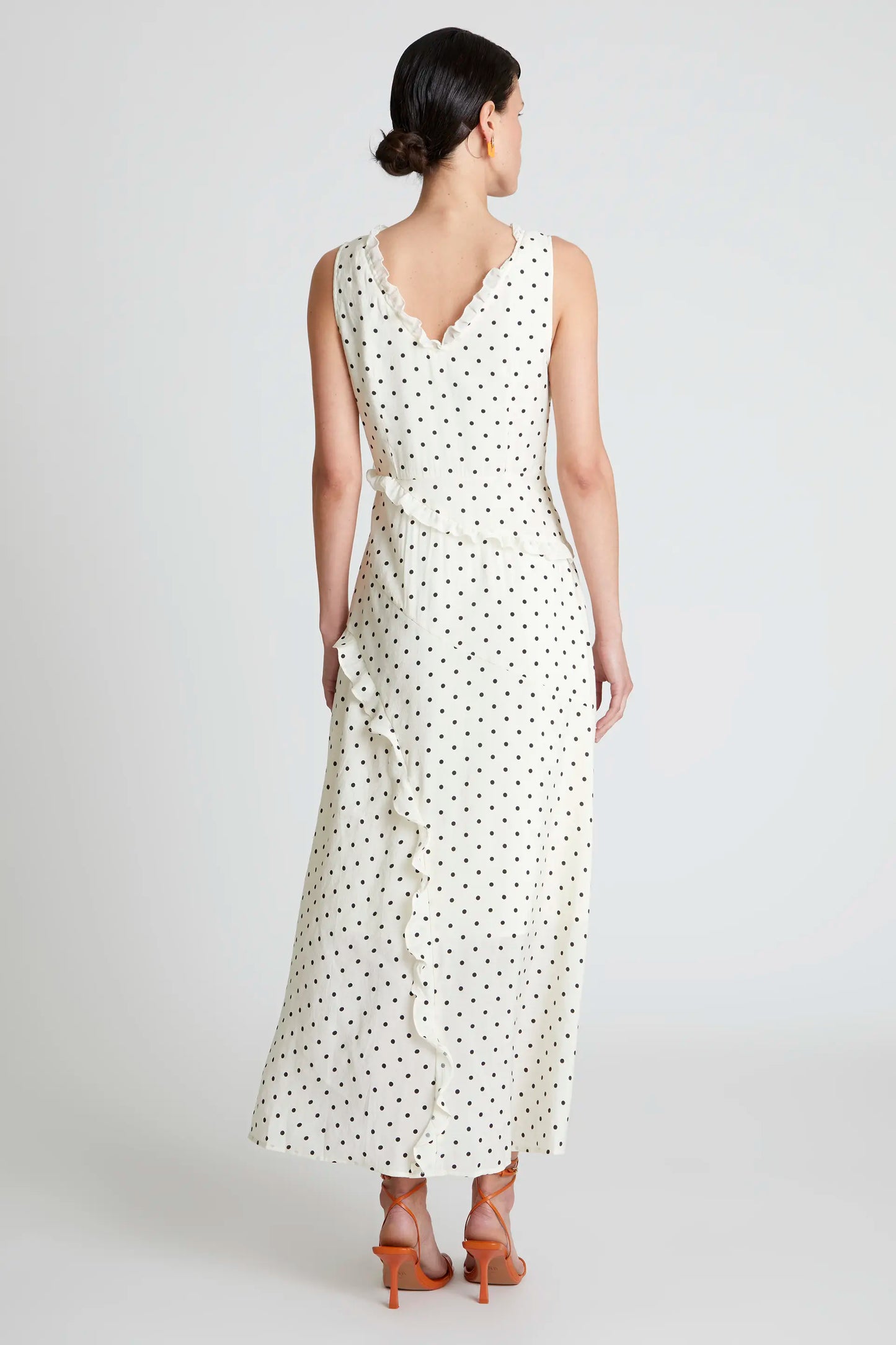 Vestido largo volantes lunares blanco