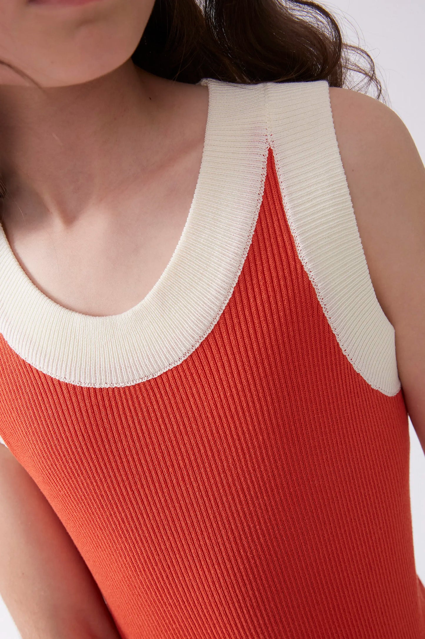 Top da bambina con spalline bicolore arancione