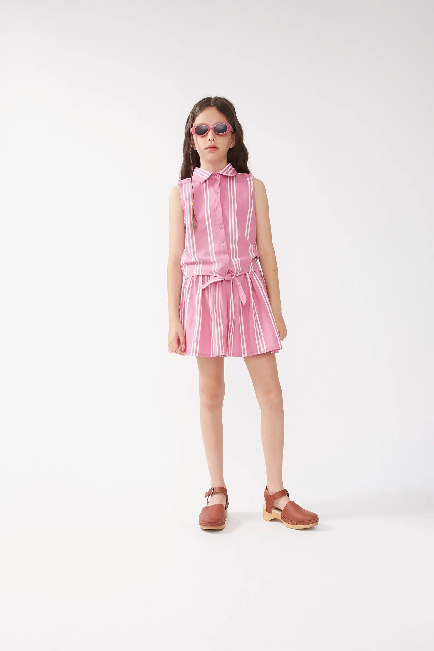 Maglietta a righe rosa da bambina