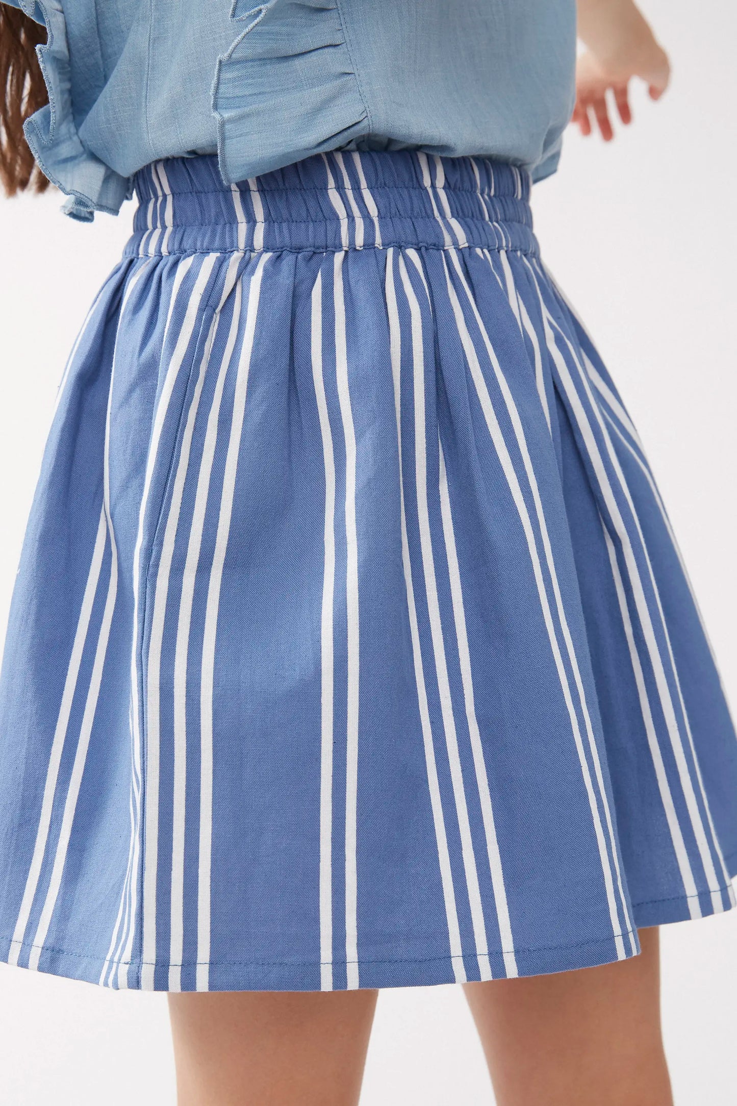 Falda corta de niña rayas azul