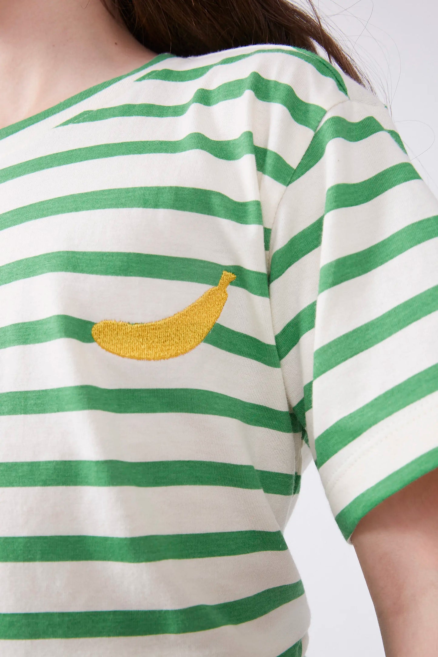 Camiseta unisex estampado rayas verdes