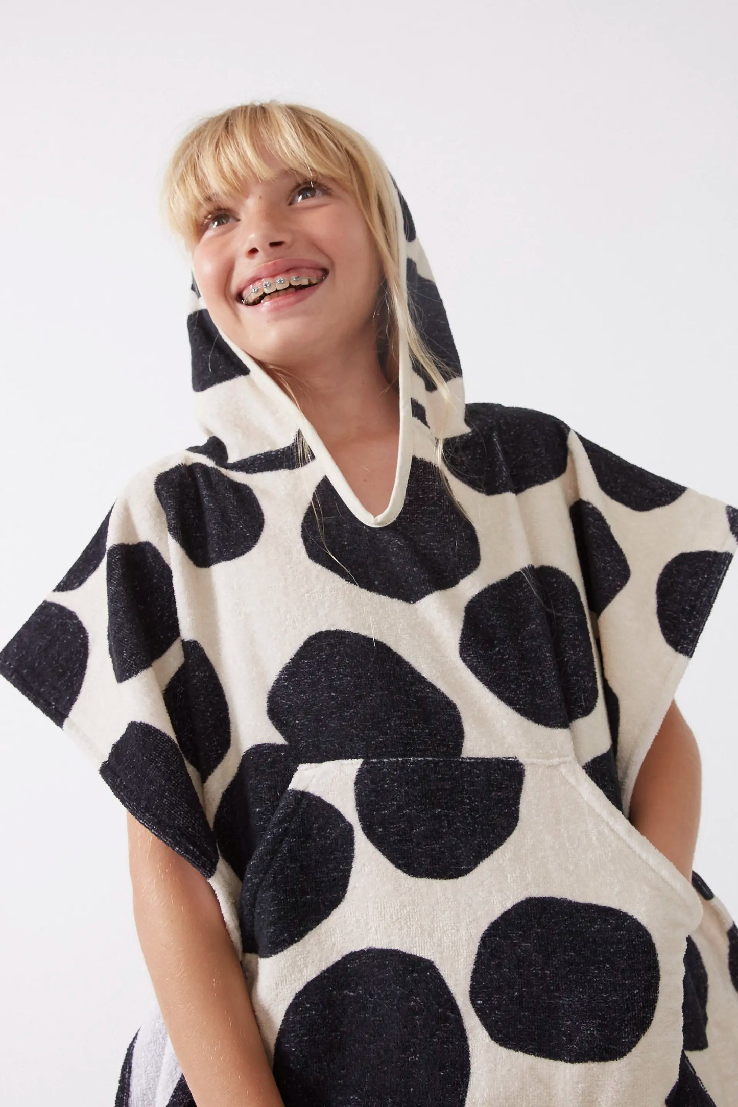 Poncho unisex estampado Terrazo