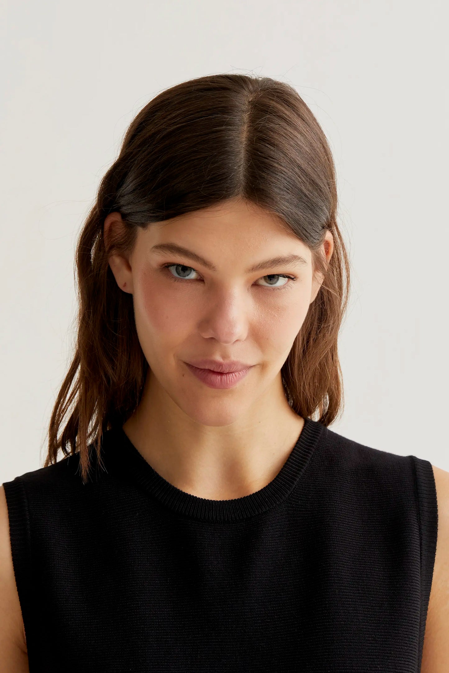 Abito corto in maglia nera