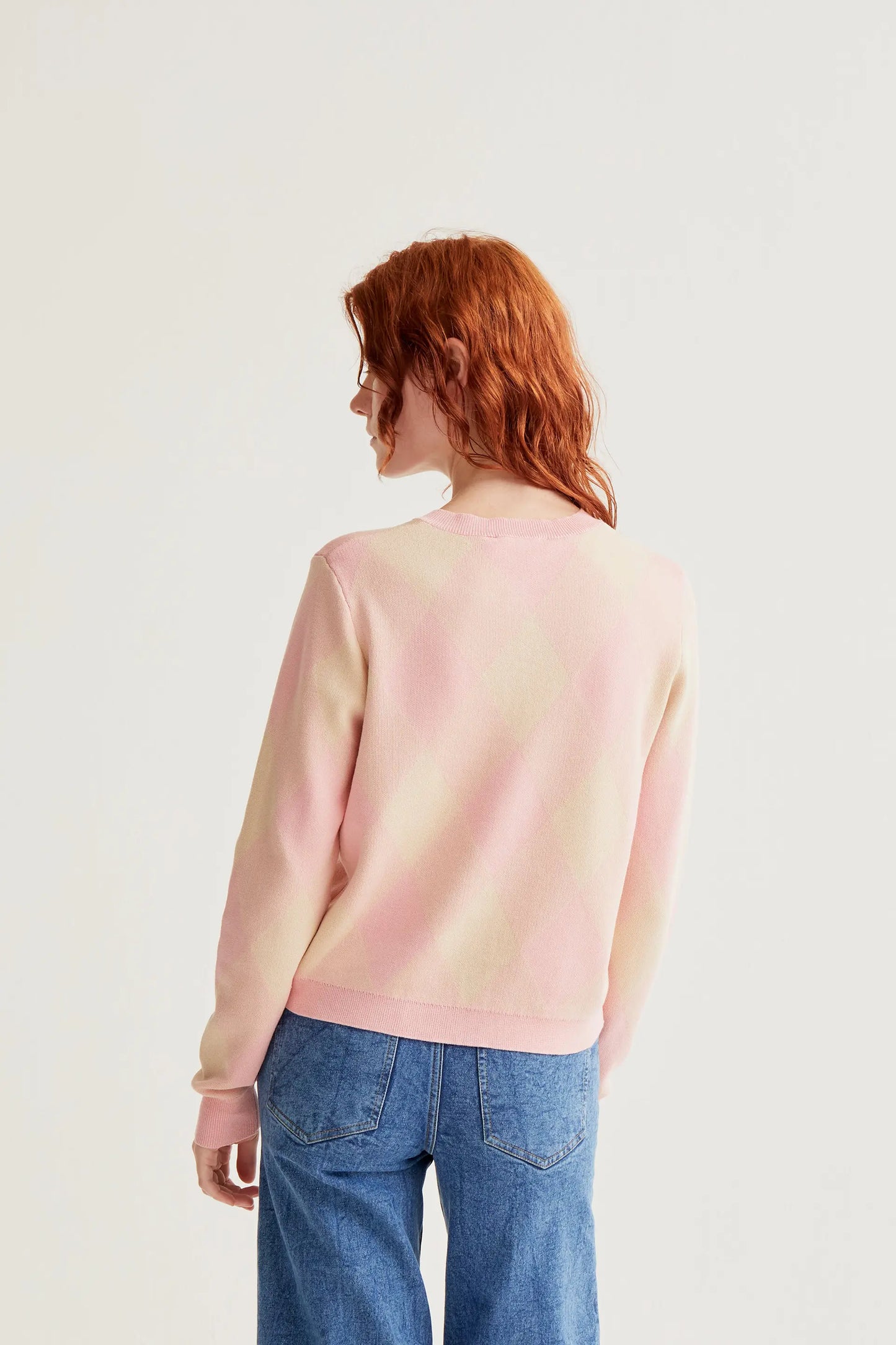 Cardigan lavorato a maglia con motivo a rombi rosa