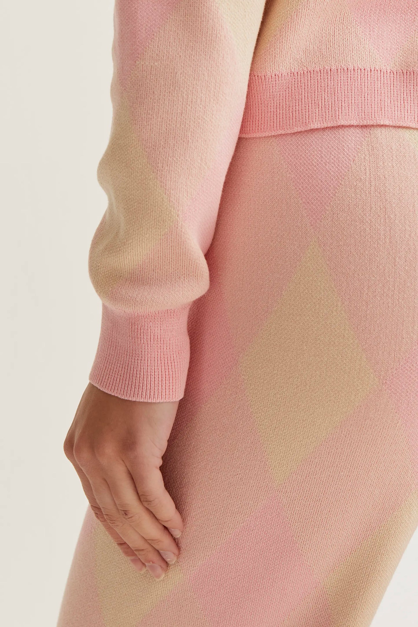 Pink diamond print knit trousers