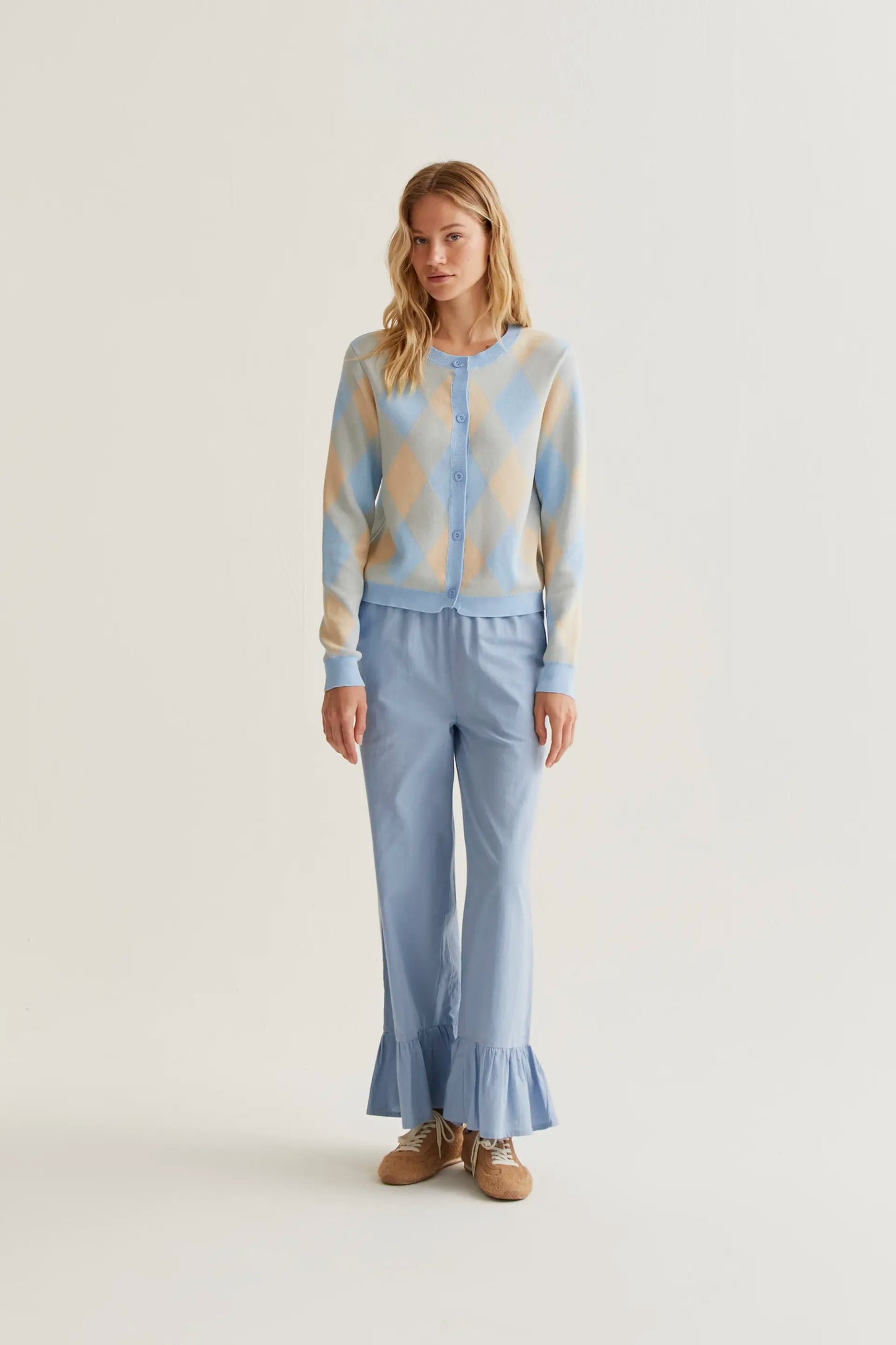 Blue diamond pattern knit cardigan
