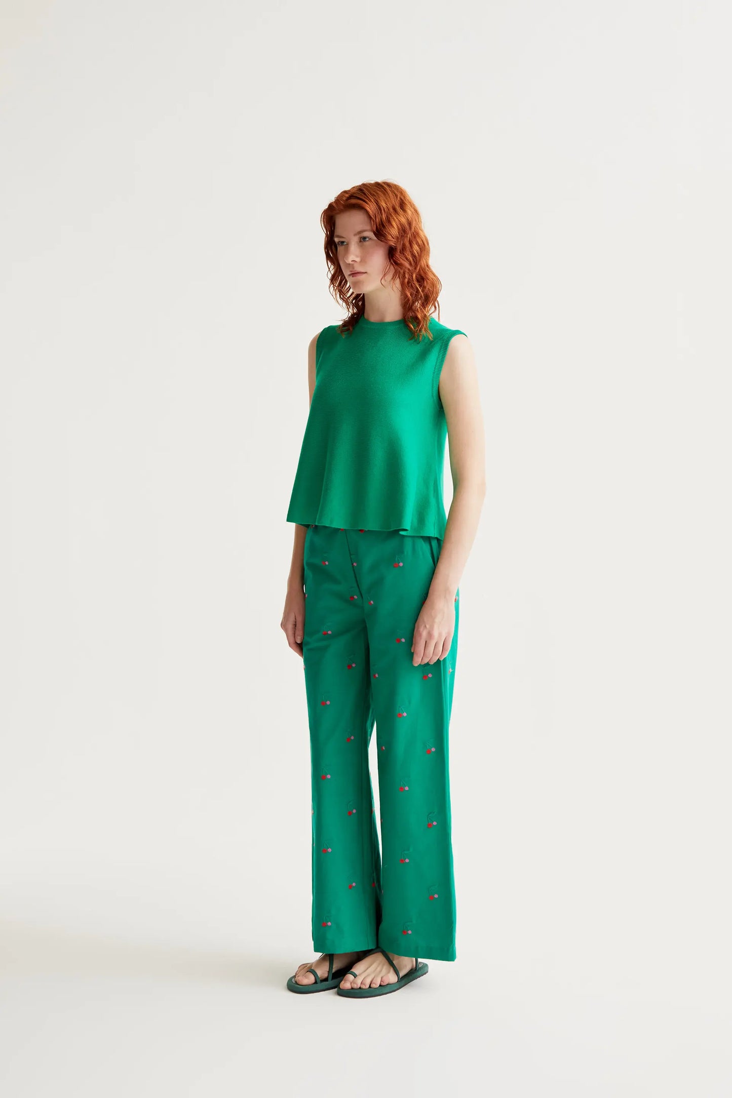 Top básico de punto verde