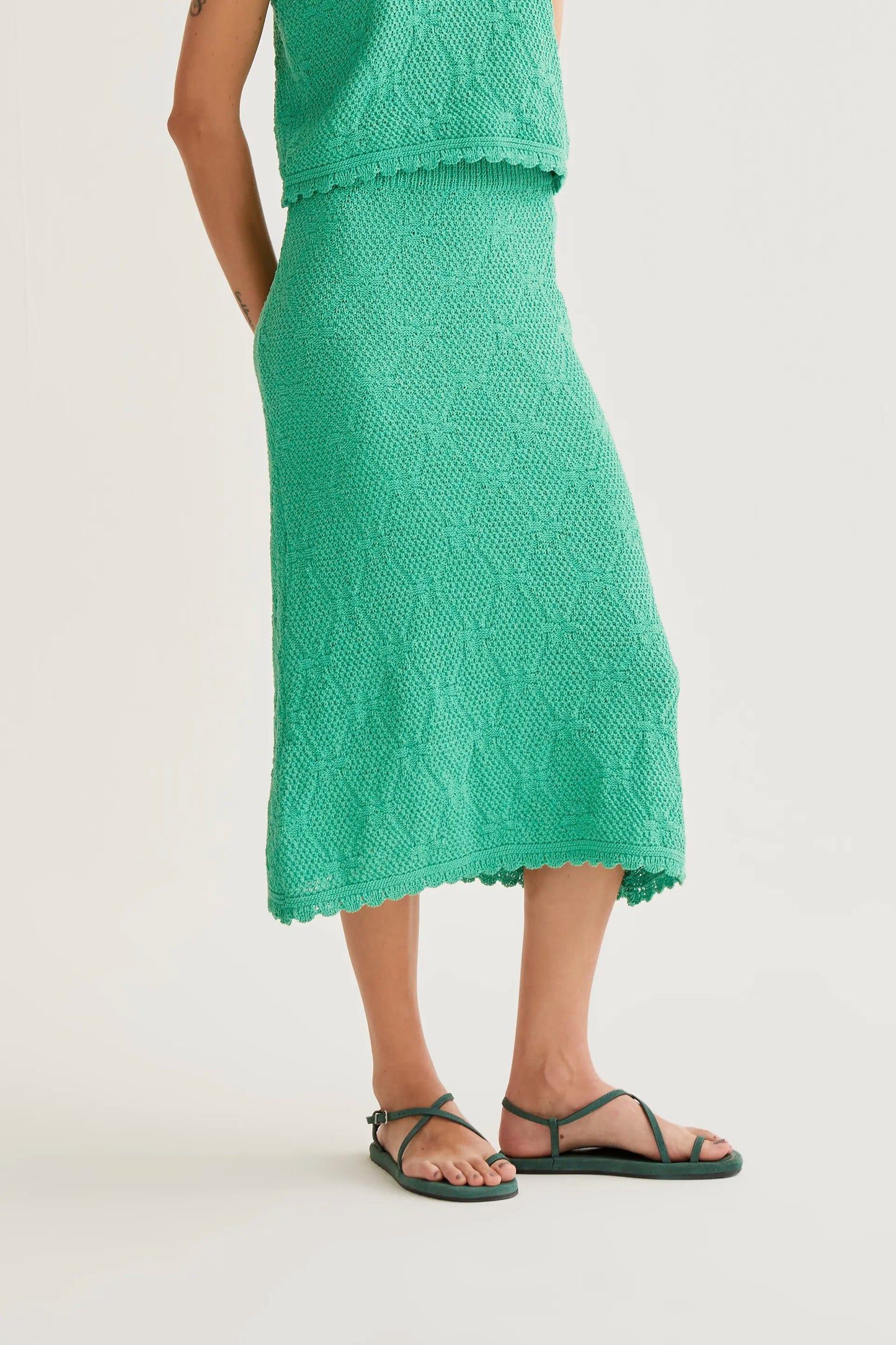 Gonna midi con ricamo a catena verde