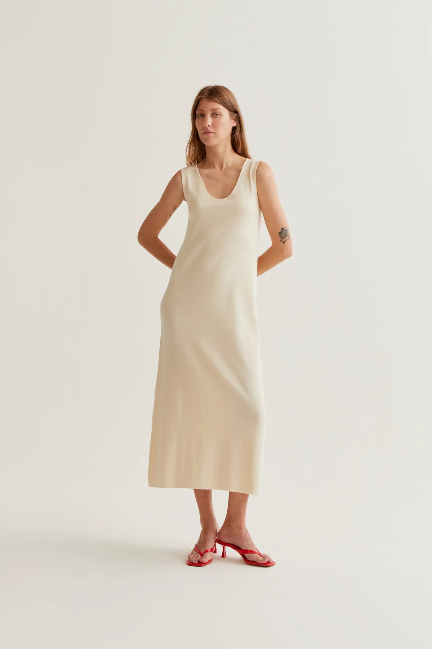 Vestido largo de punto blanco roto