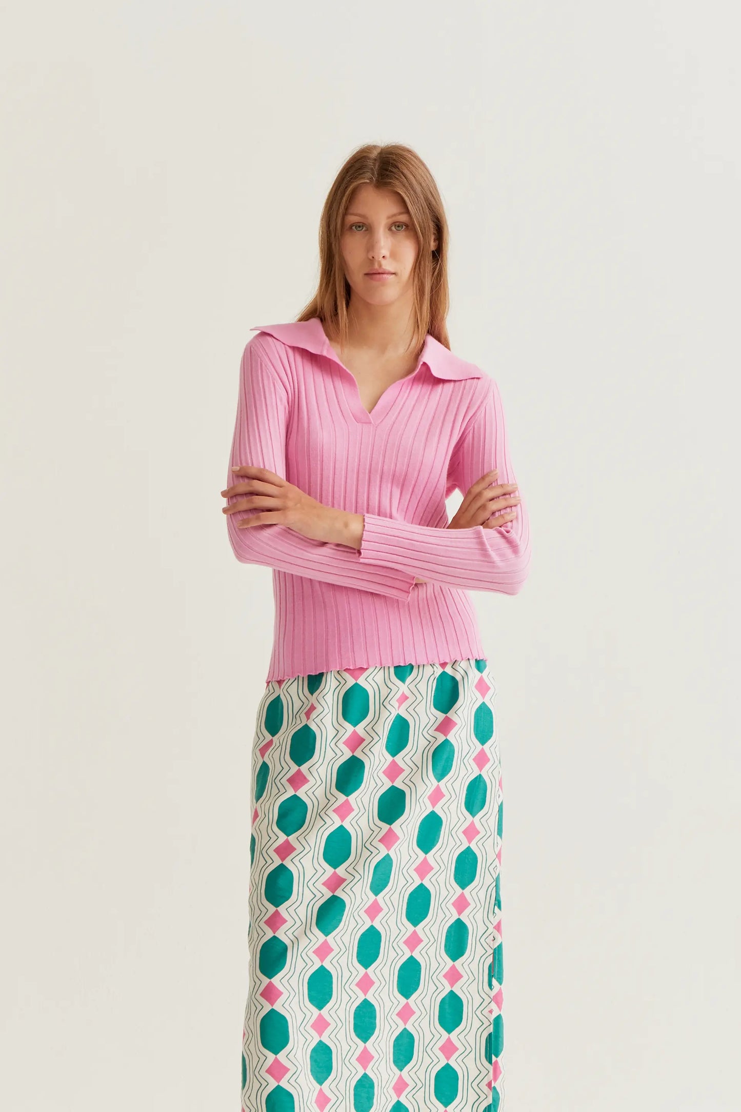 Maglione rosa lavorato a maglia