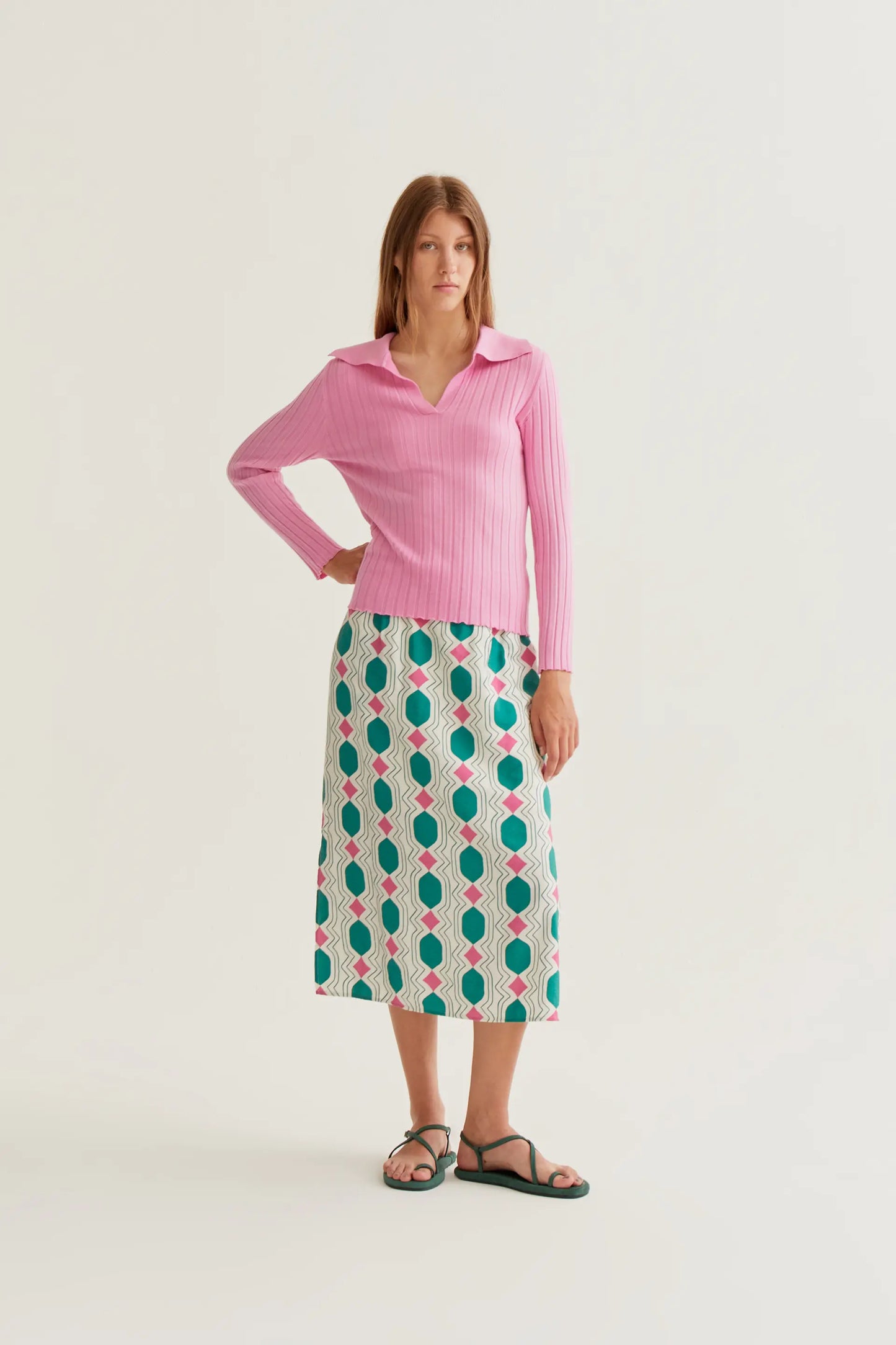 Maglione rosa lavorato a maglia