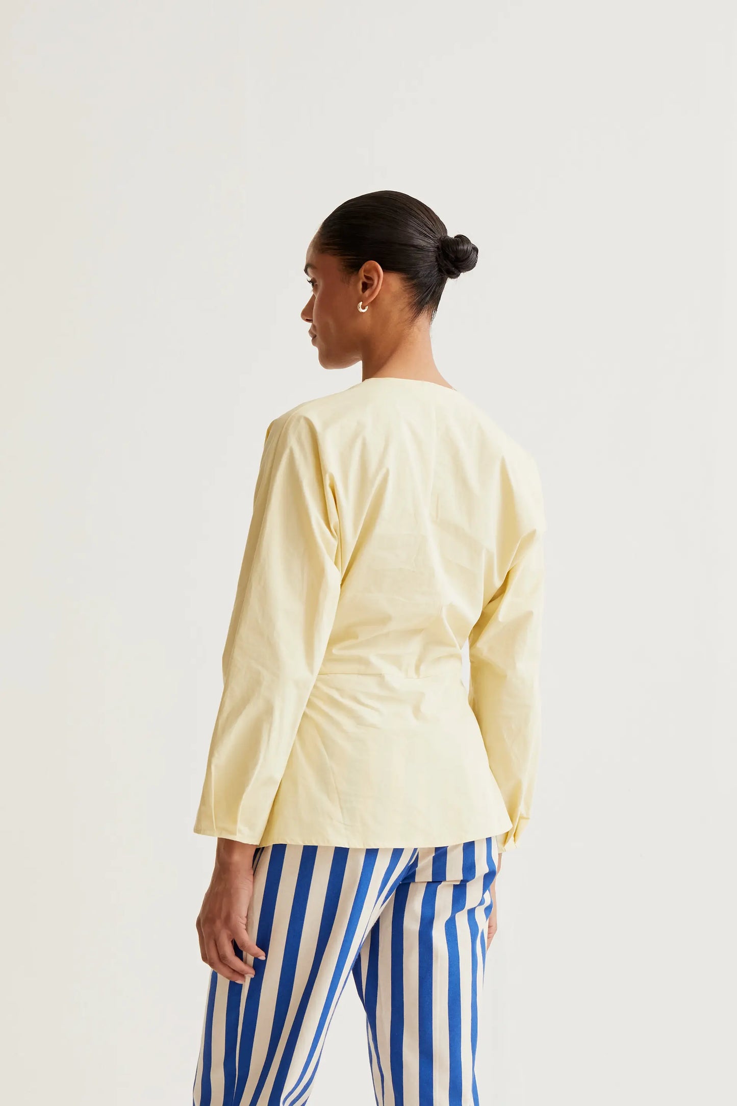 Top drappeggiato giallo chiaro