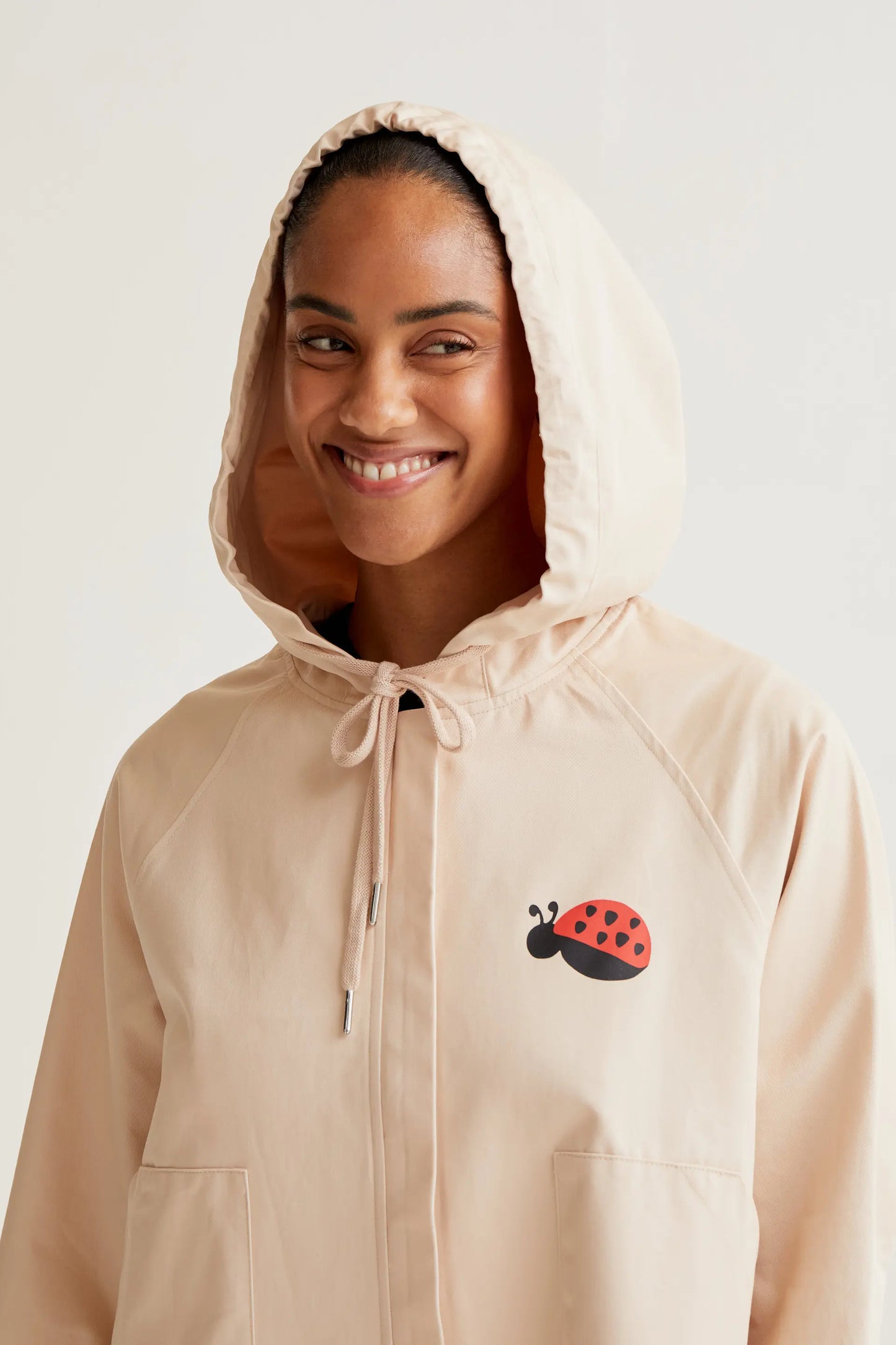 Trench con stampa coccinella