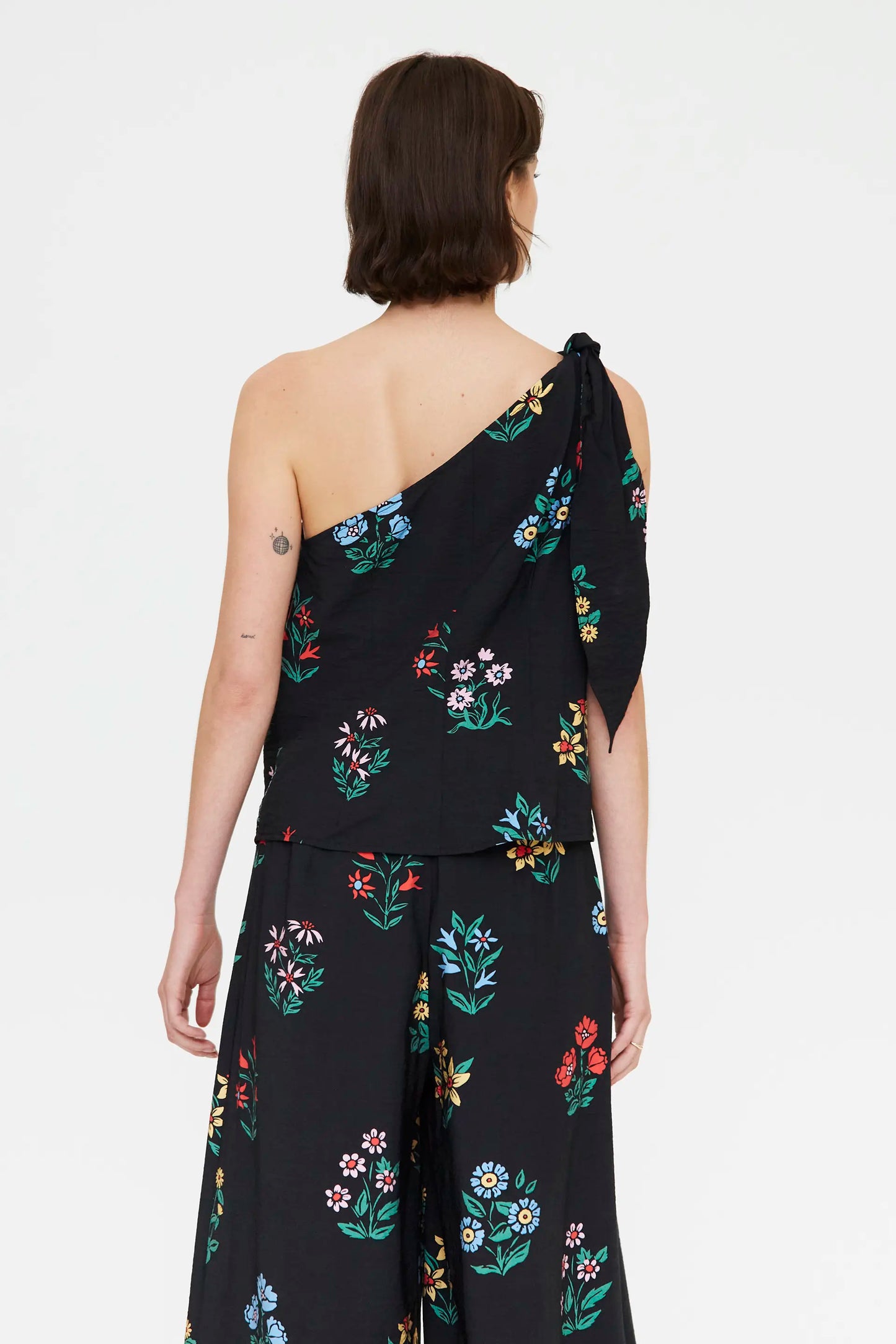 Top asimétrico con estampado Multicolor Gardener