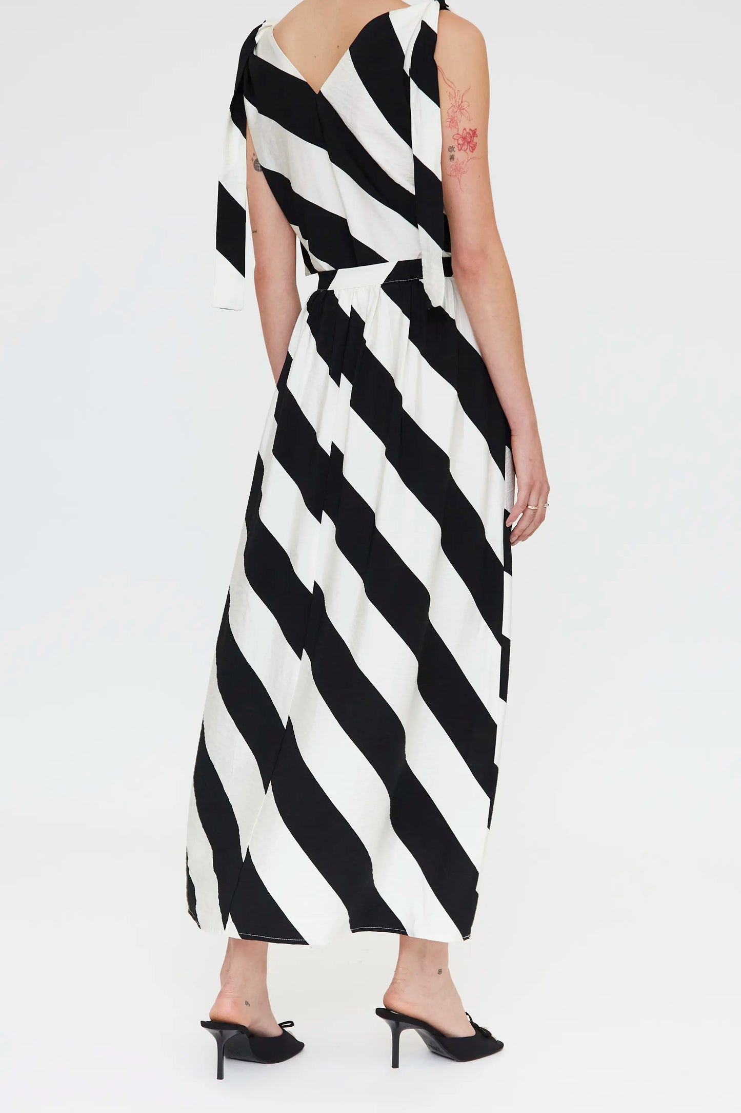 Long skirt with black and white diagonal striped print