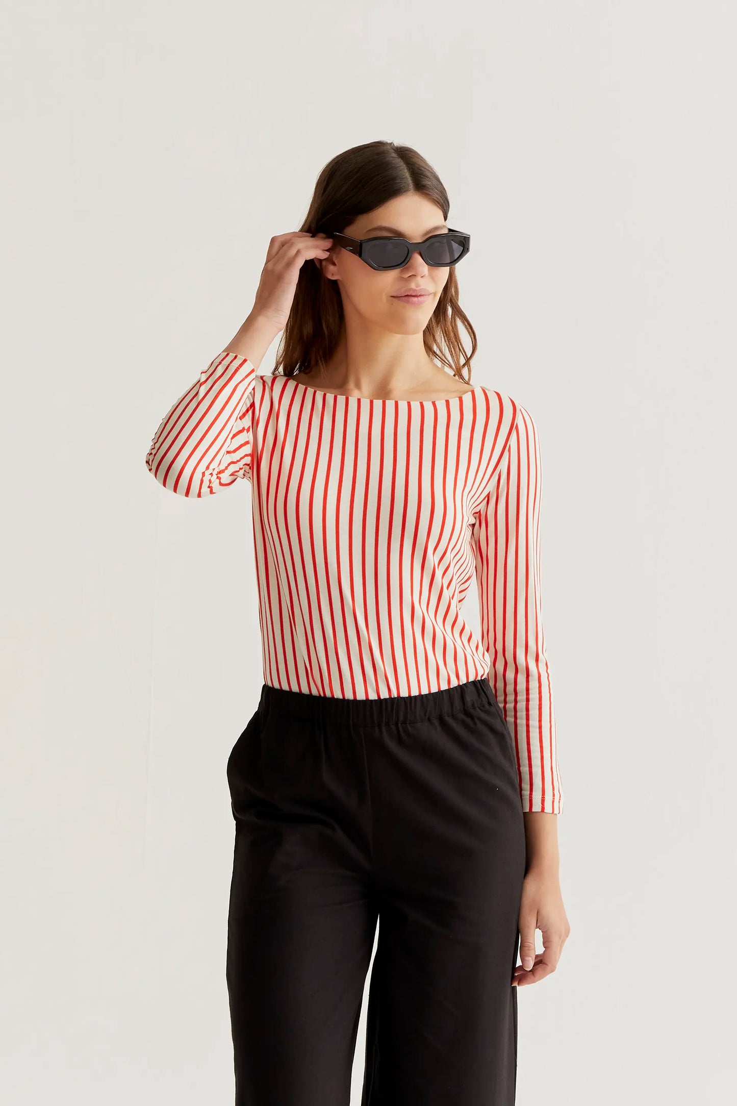 T-shirt with red striped print