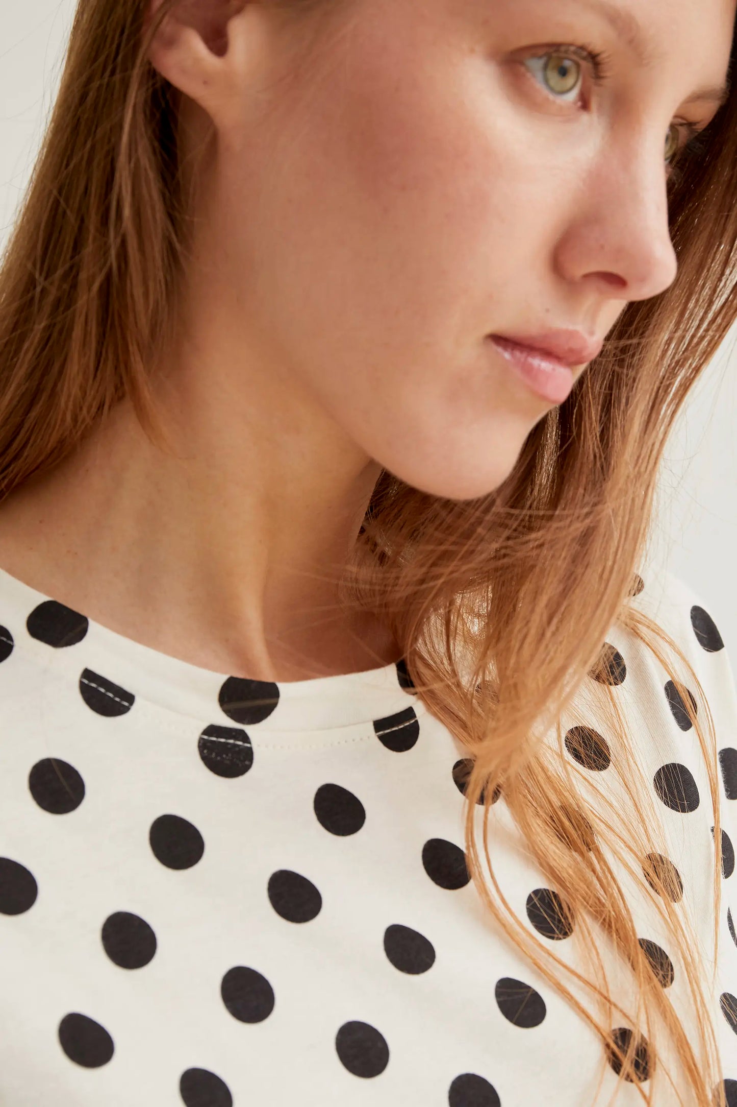 Maglietta con stampa Black Dots