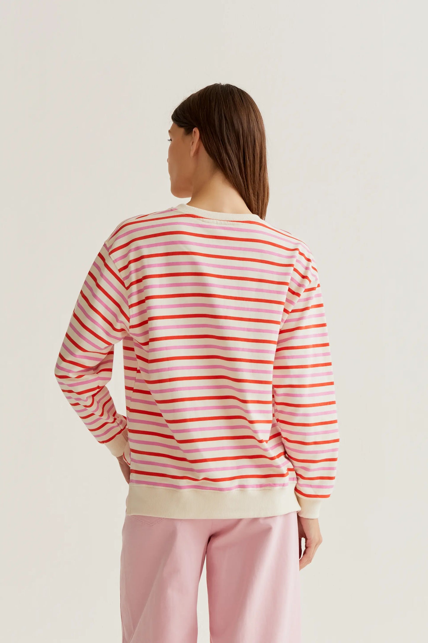Sudadera con estampado de rayas rosa y rojo