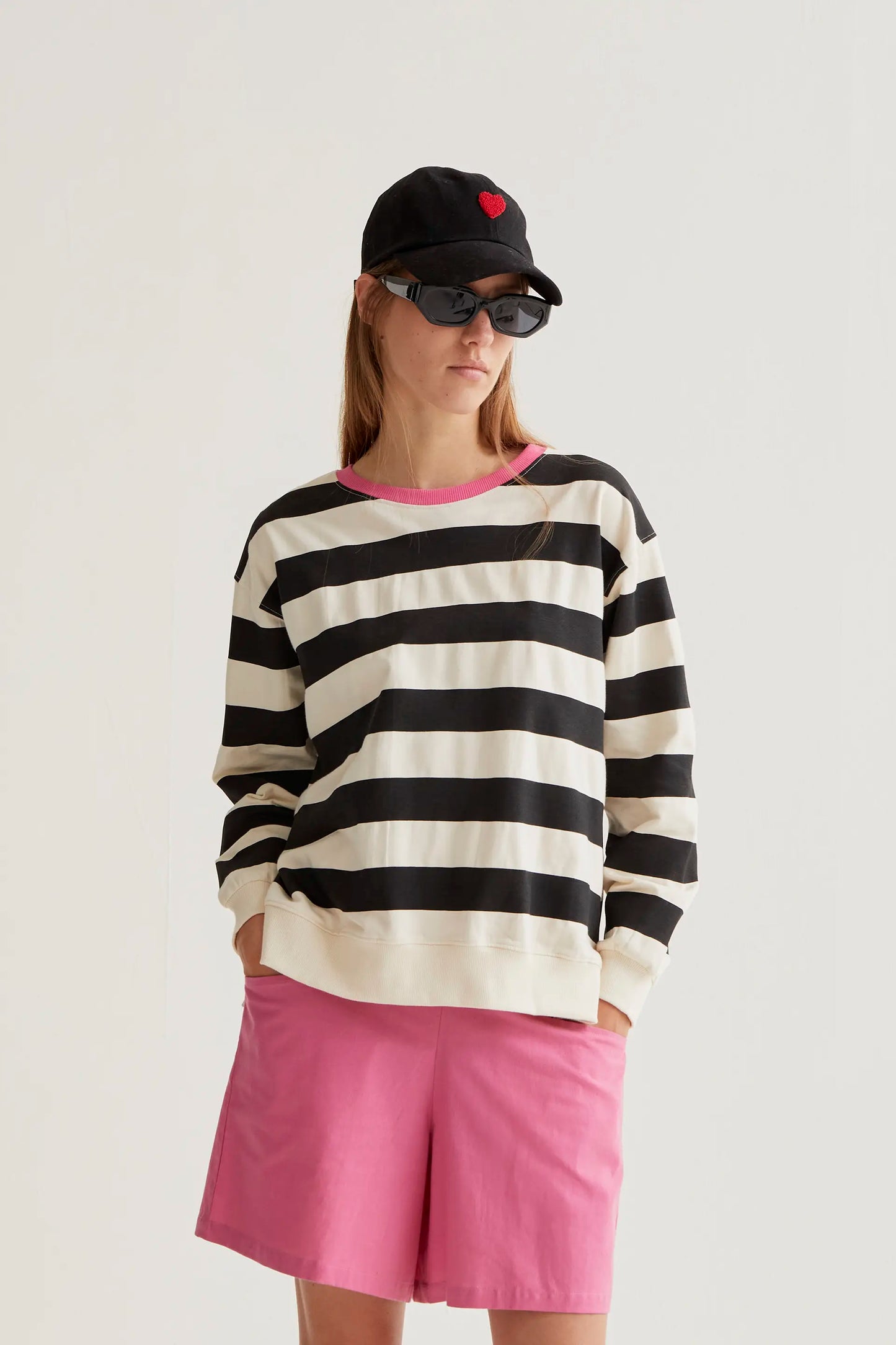 Sudadera con estampado de rayas blanco y negro