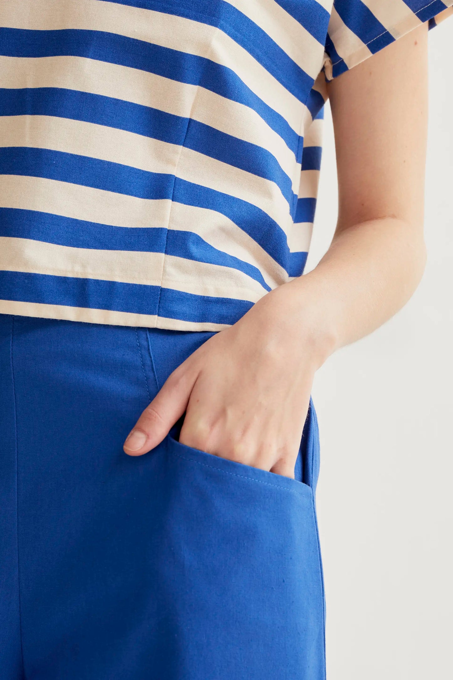 Pantaloni blu 100% cotone