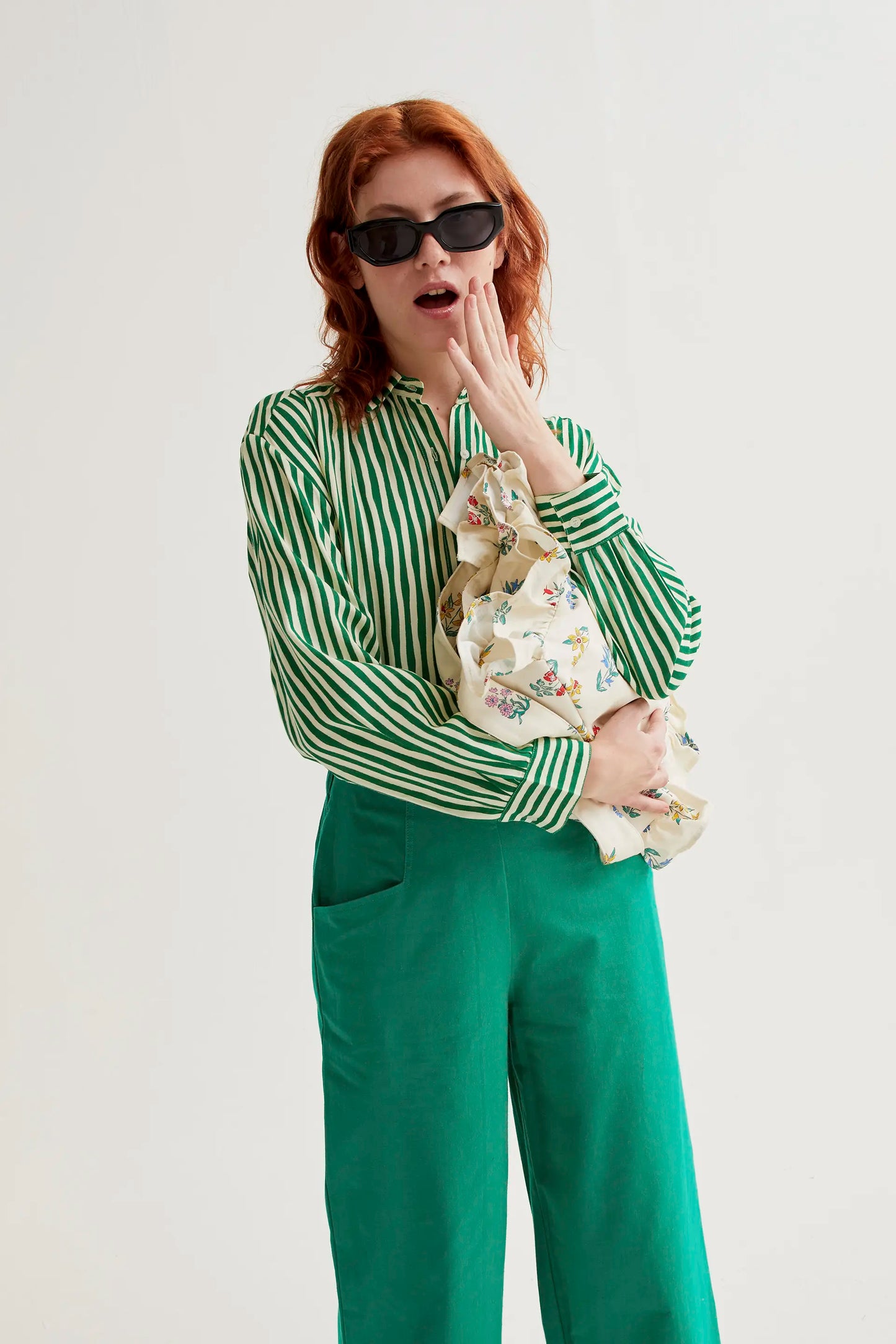 Pantaloni verdi in 100% cotone