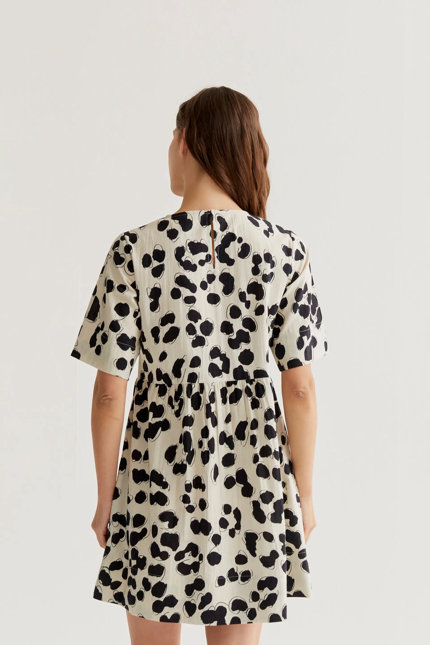 Short dress with Dalmatian print