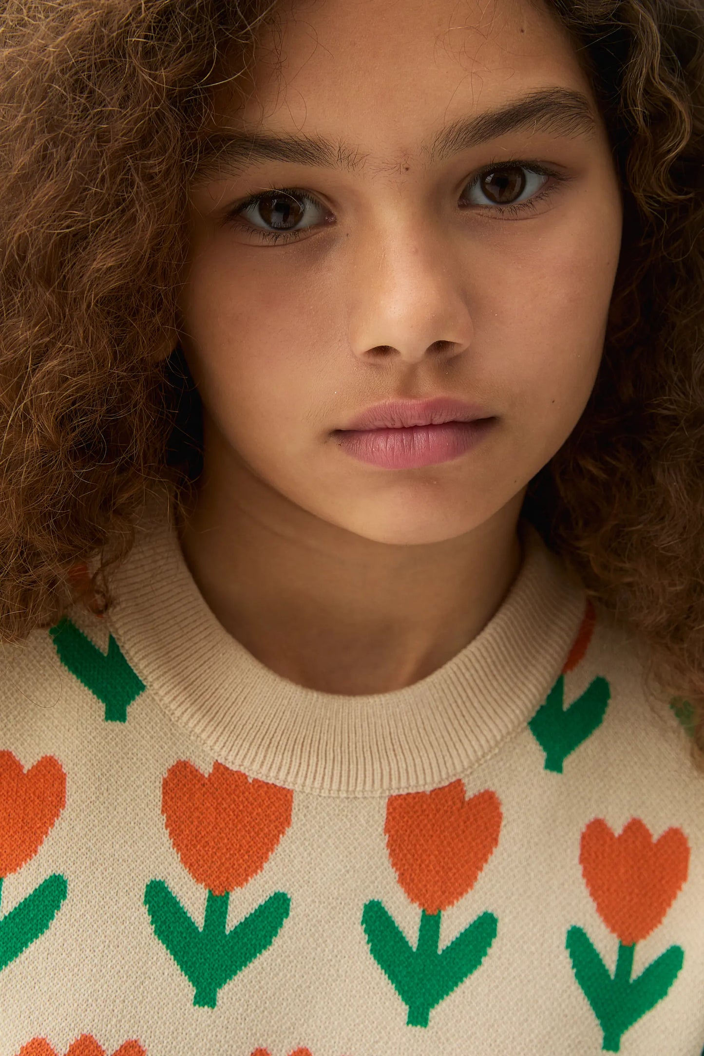 Girls' knitted sweater with Orange Tulip print