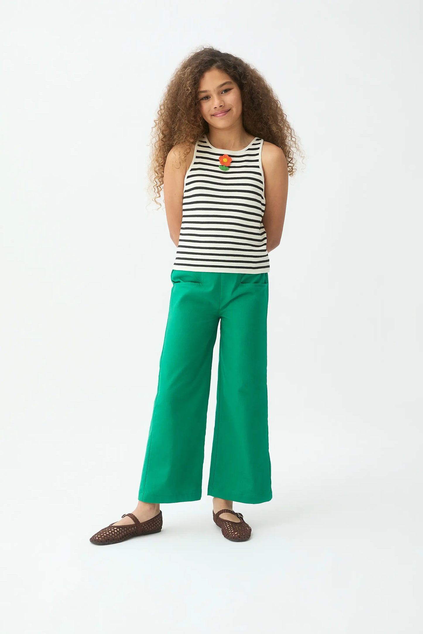 Top da bambina con ricamo floreale