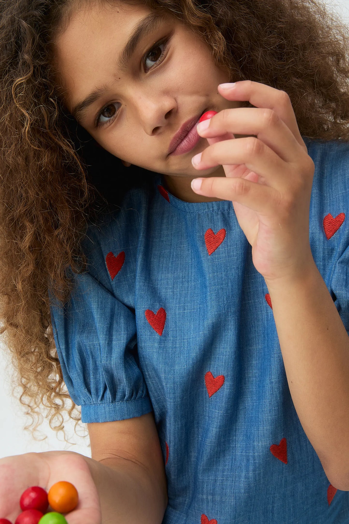 Top bambina, 100% cotone chambray con cuori