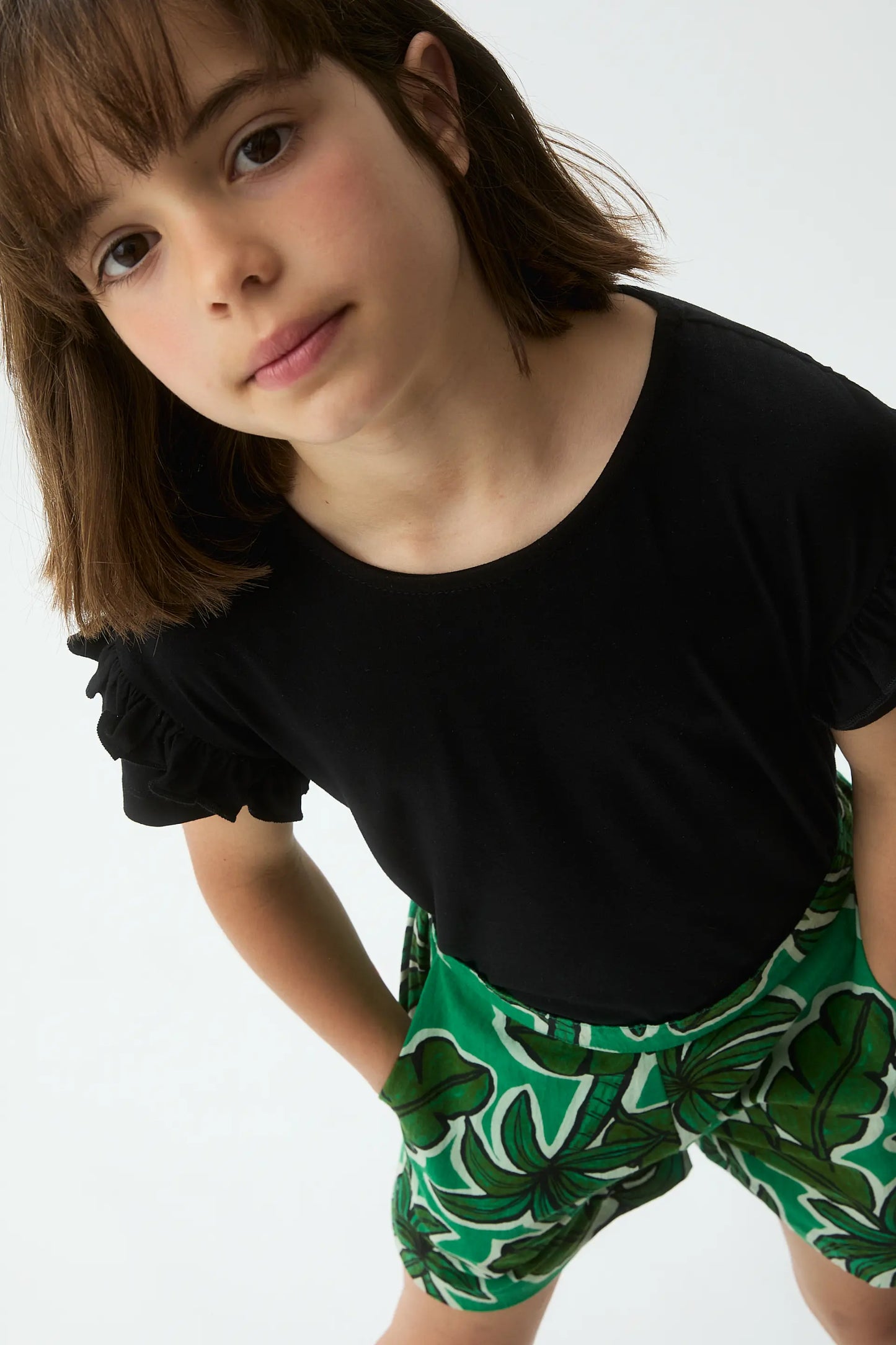 Basic black t-shirt for girls