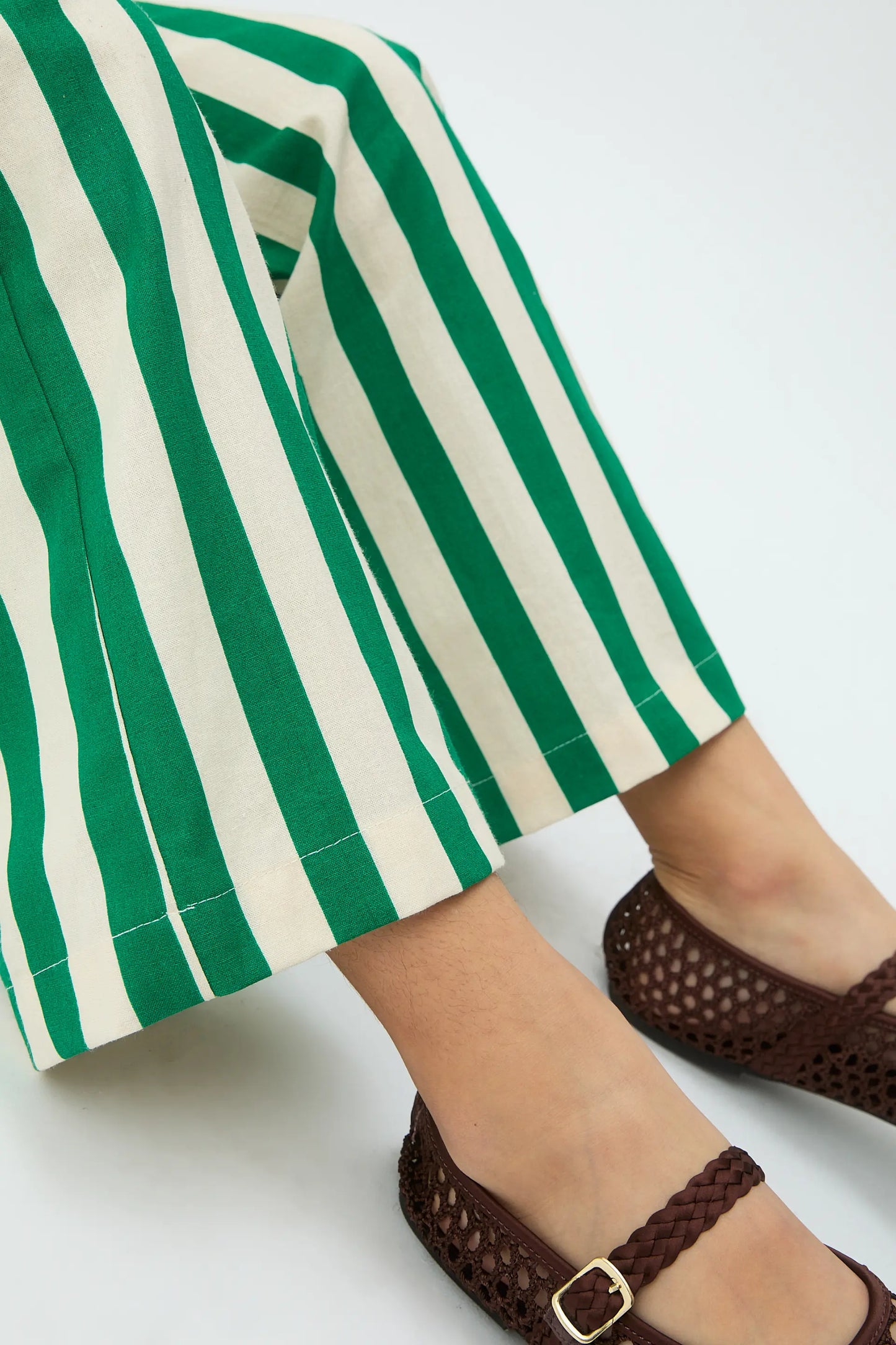 Girls' trousers with green bamboo print