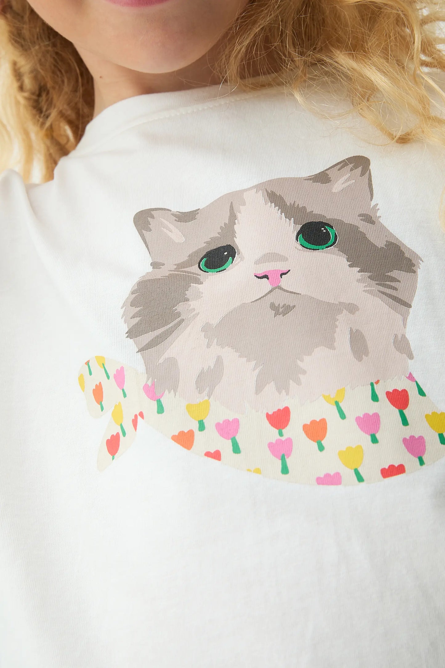 Girl's T-shirt with Kitten Print